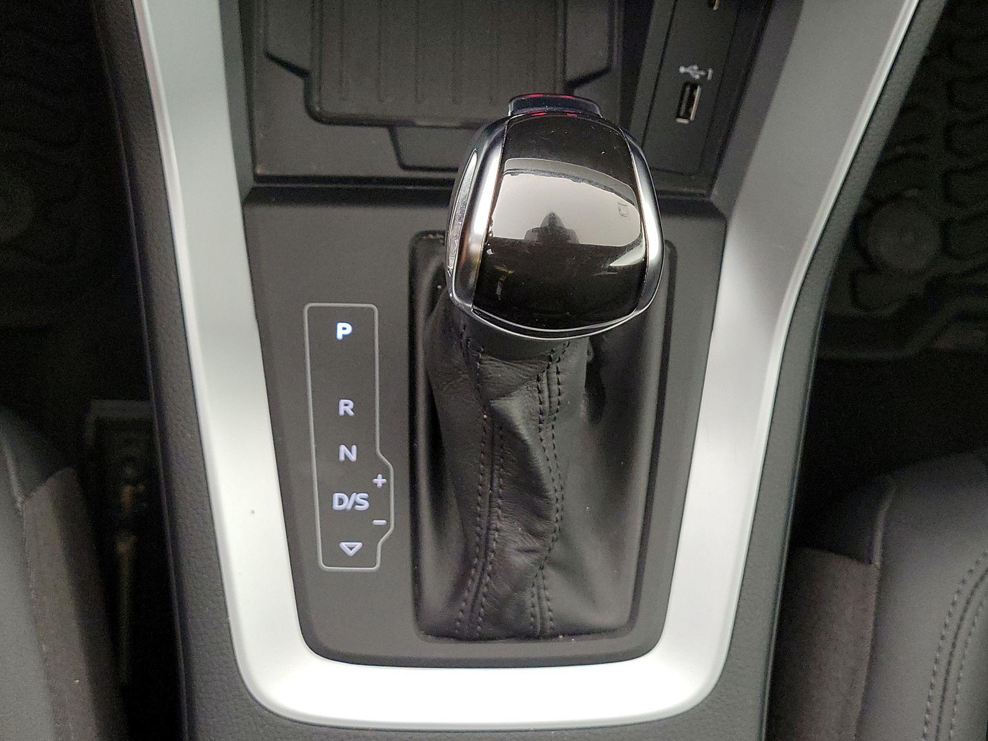 Thumbnail: 2020 Audi Q3 - 18