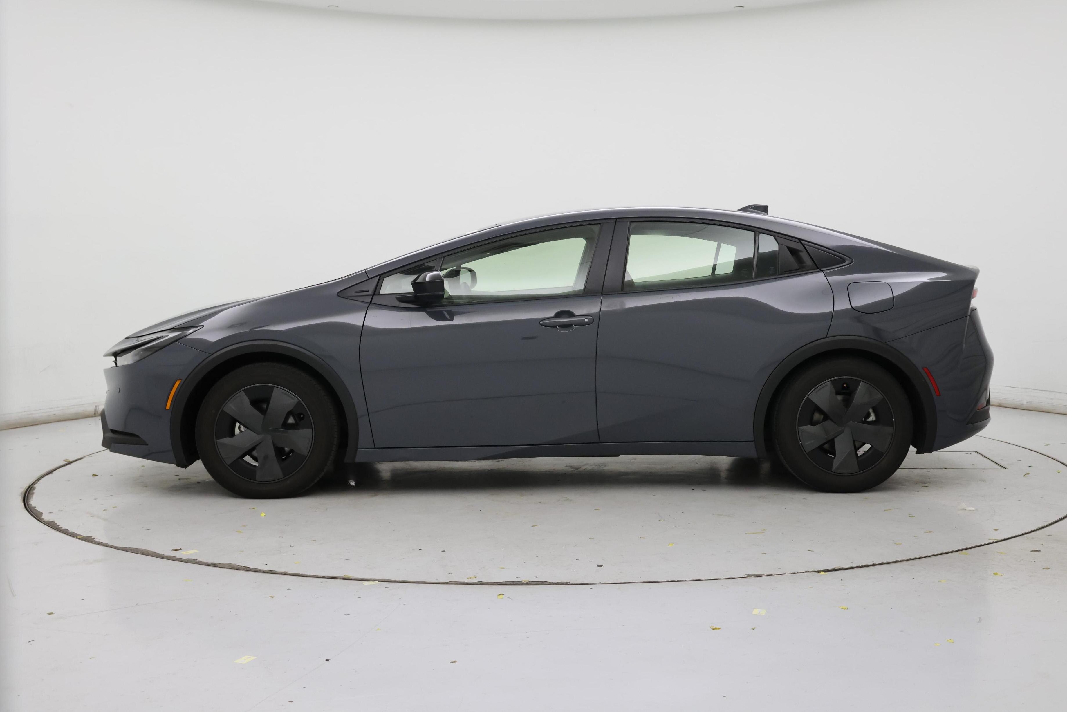 Thumbnail: 2025 Toyota Prius - 3