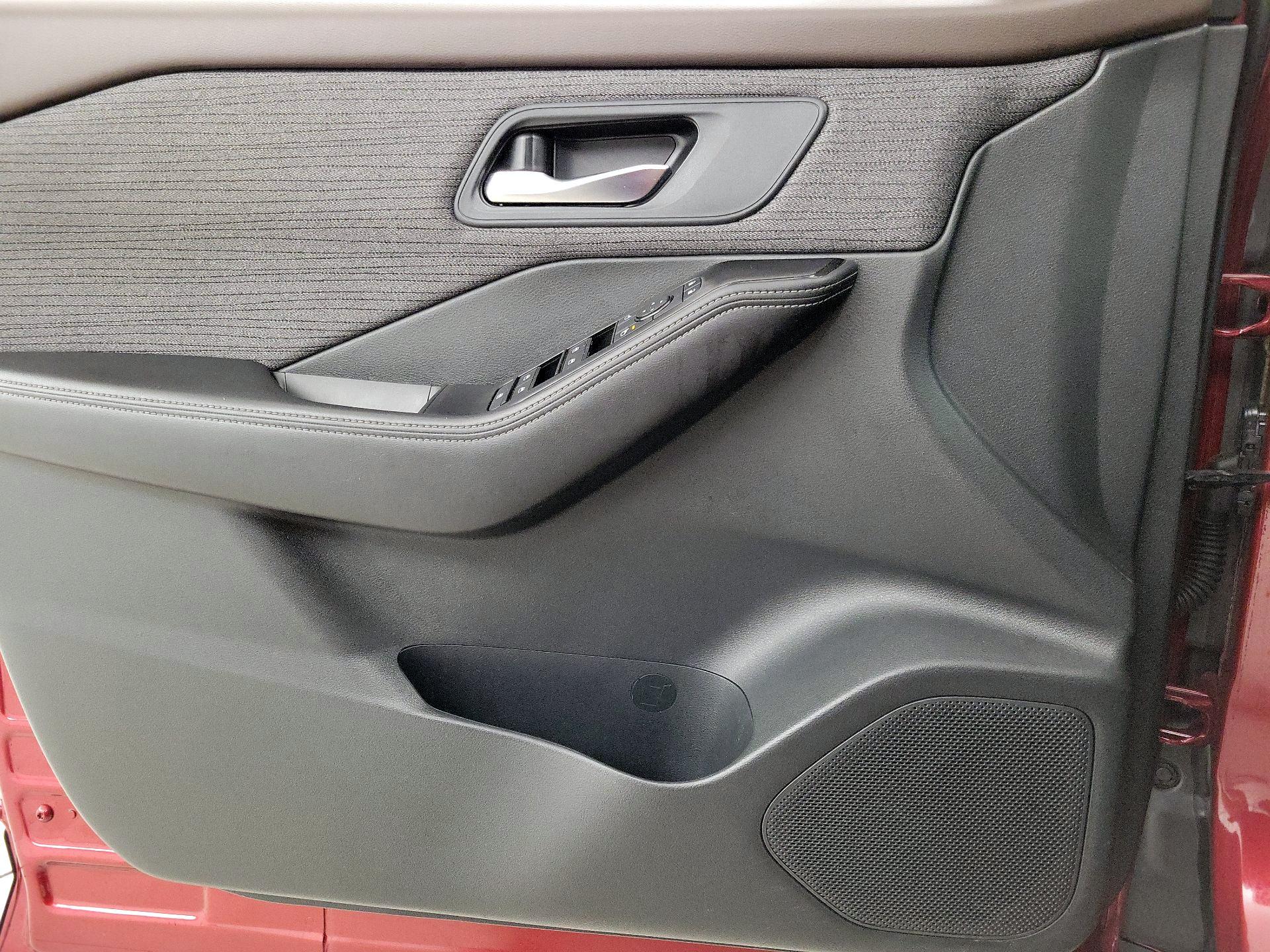 Thumbnail: 2021 Nissan Rogue - 12