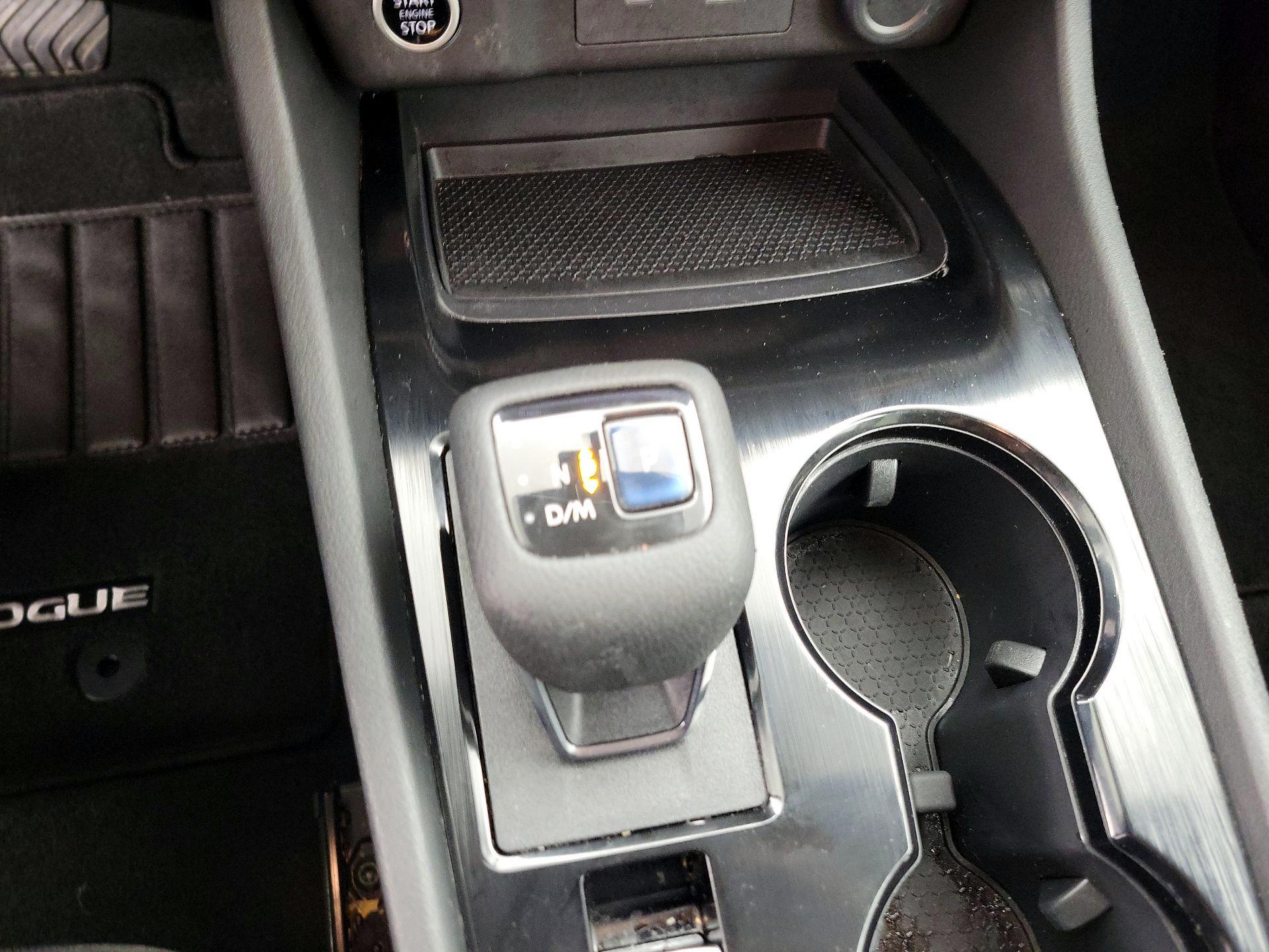 Thumbnail: 2021 Nissan Rogue - 17