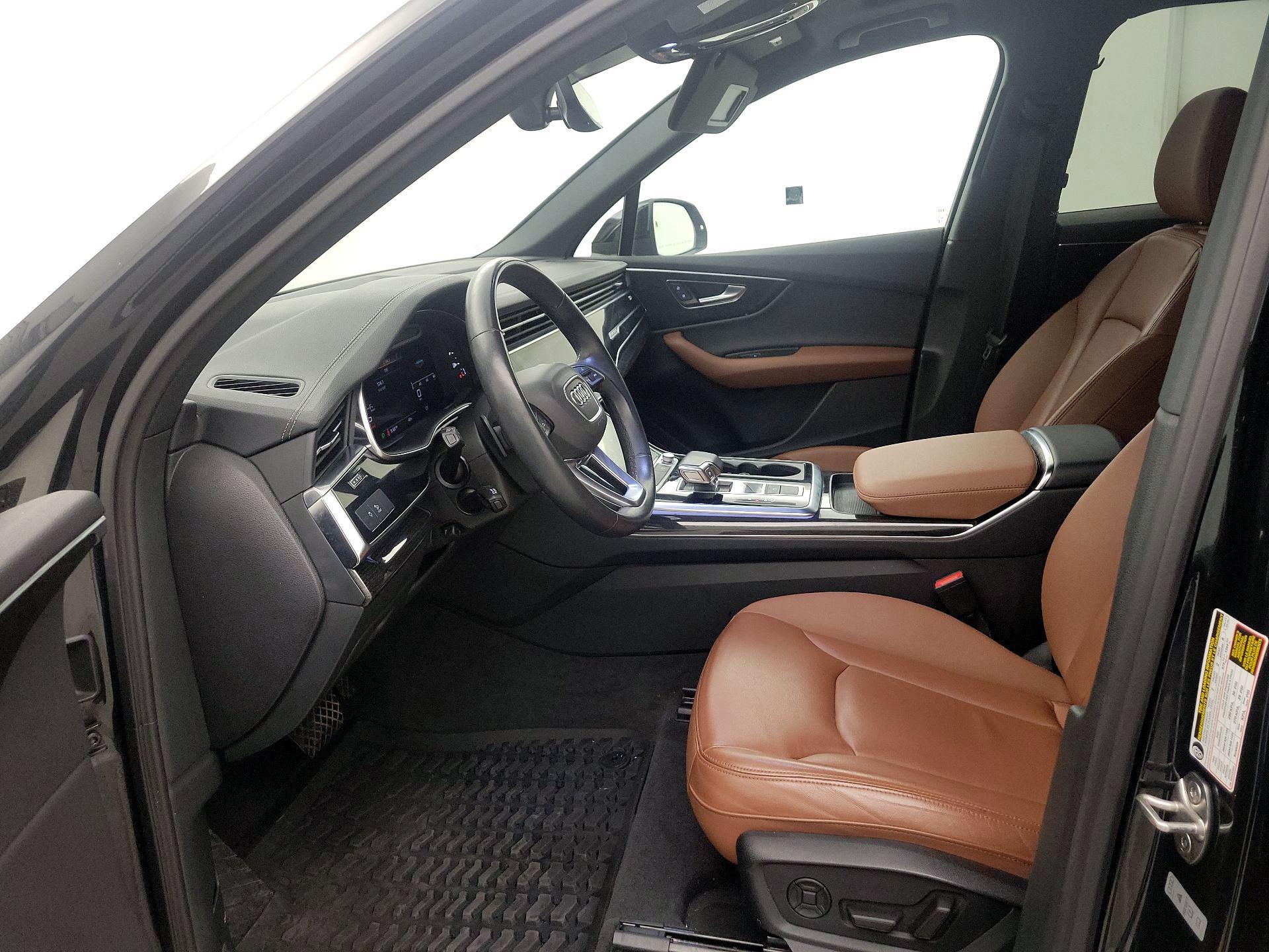 Thumbnail: 2023 Audi Q7 - 11