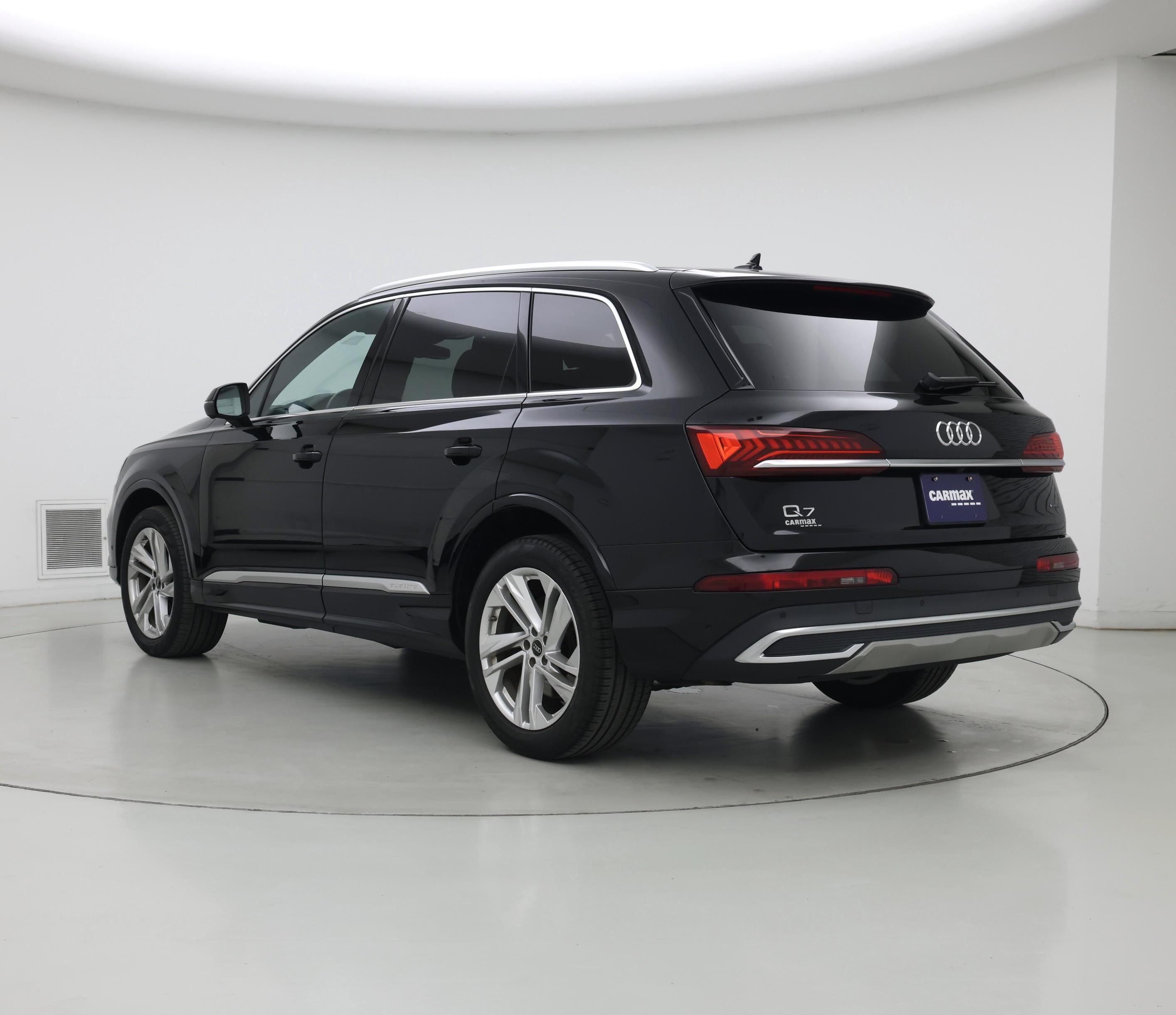 Thumbnail: 2023 Audi Q7 - 2