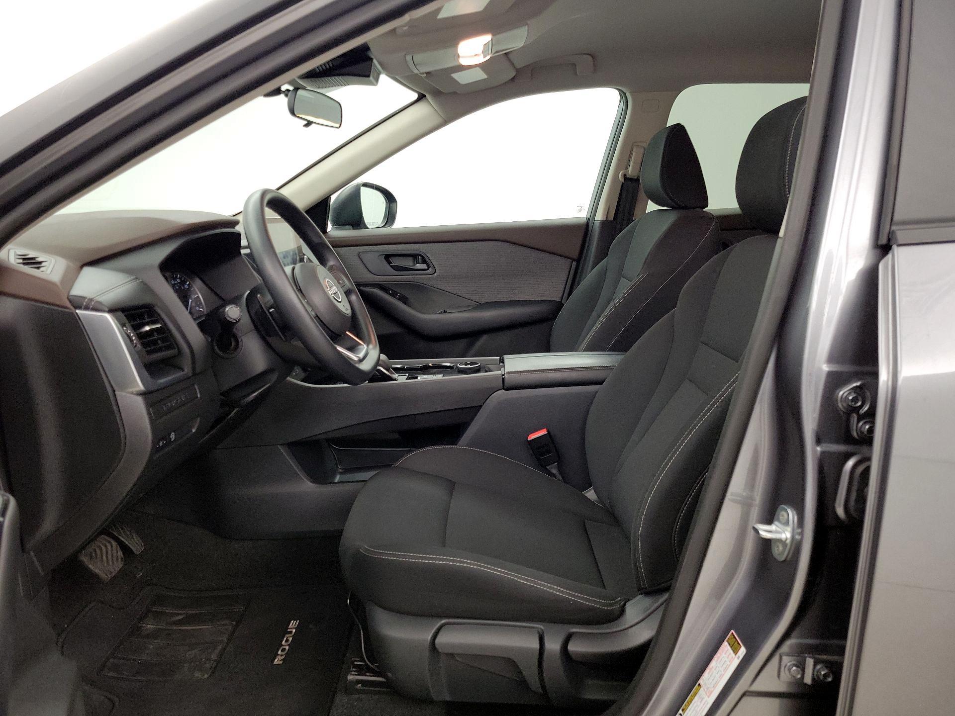 Thumbnail: 2023 Nissan Rogue - 11