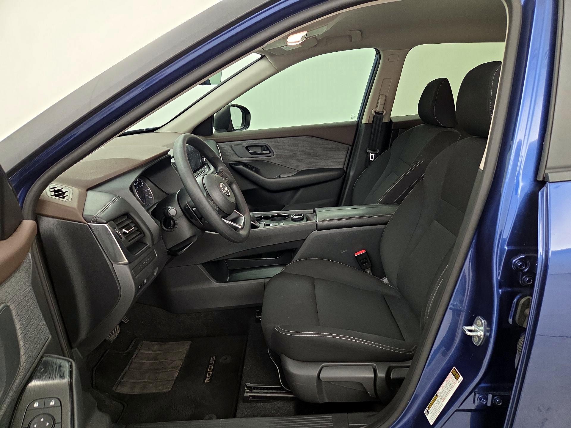 Thumbnail: 2023 Nissan Rogue - 11