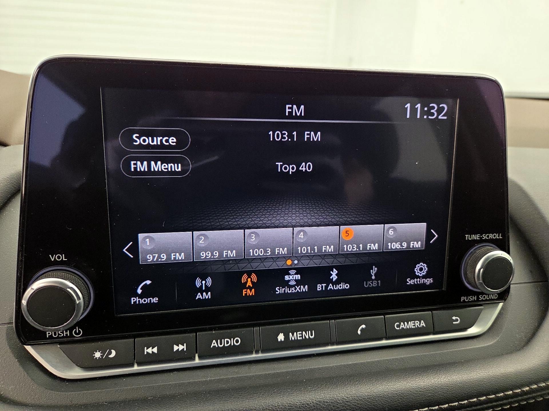 Thumbnail: 2023 Nissan Rogue - 15