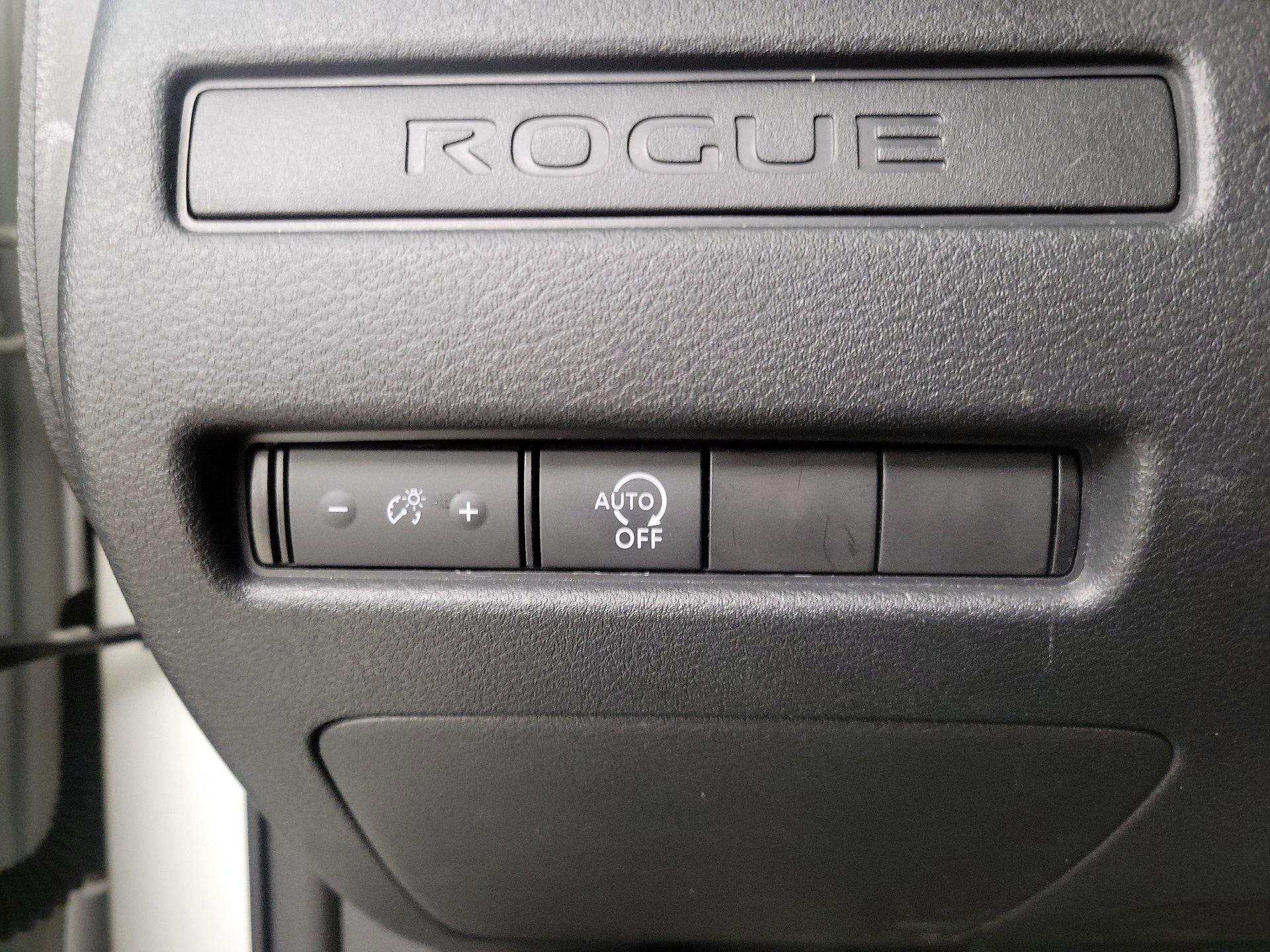 Thumbnail: 2023 Nissan Rogue - 13