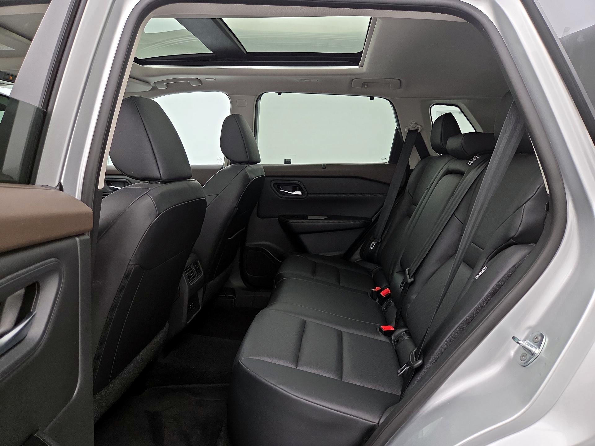 Thumbnail: 2023 Nissan Rogue - 20