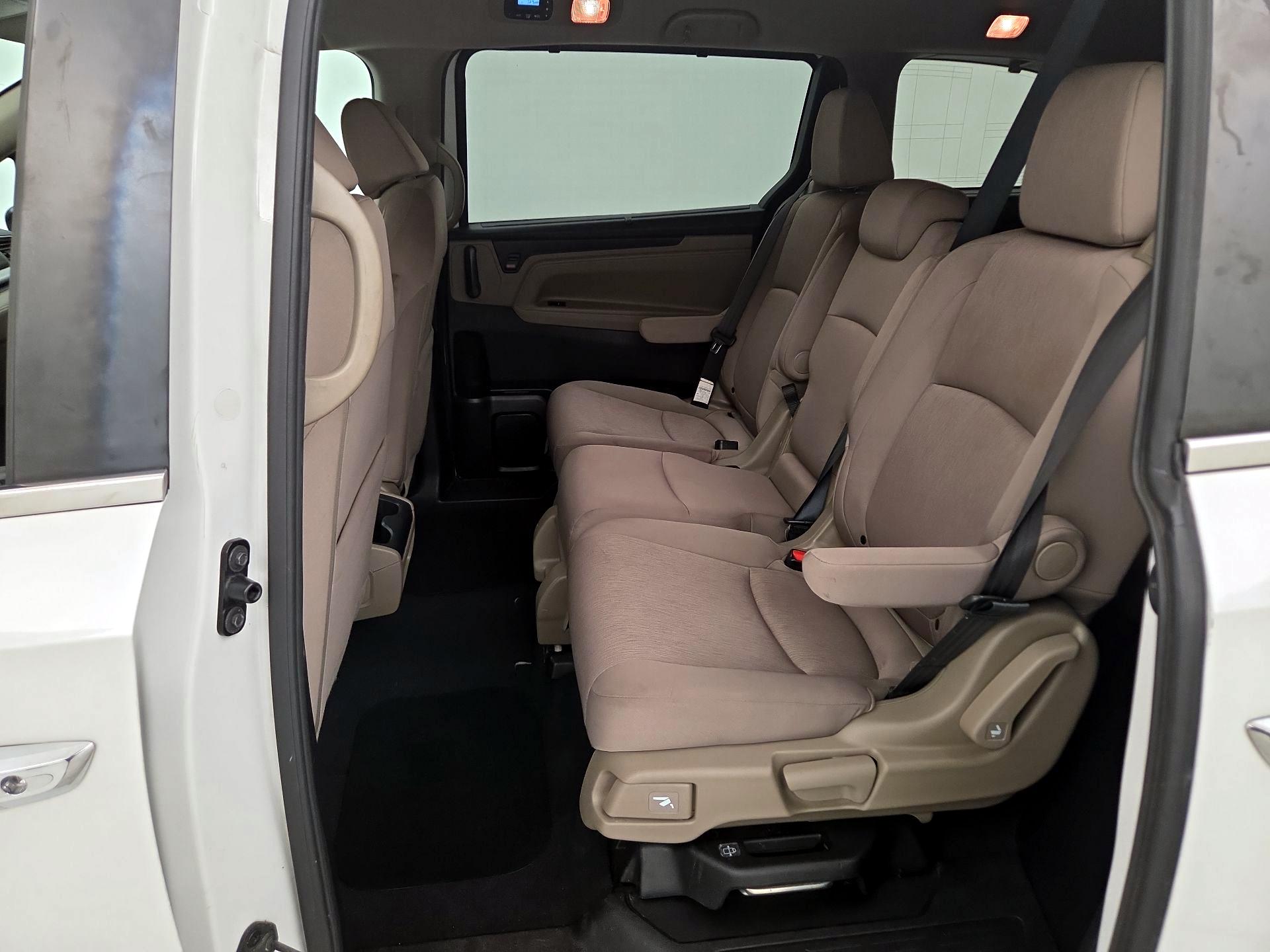 Thumbnail: 2020 Honda Odyssey - 19