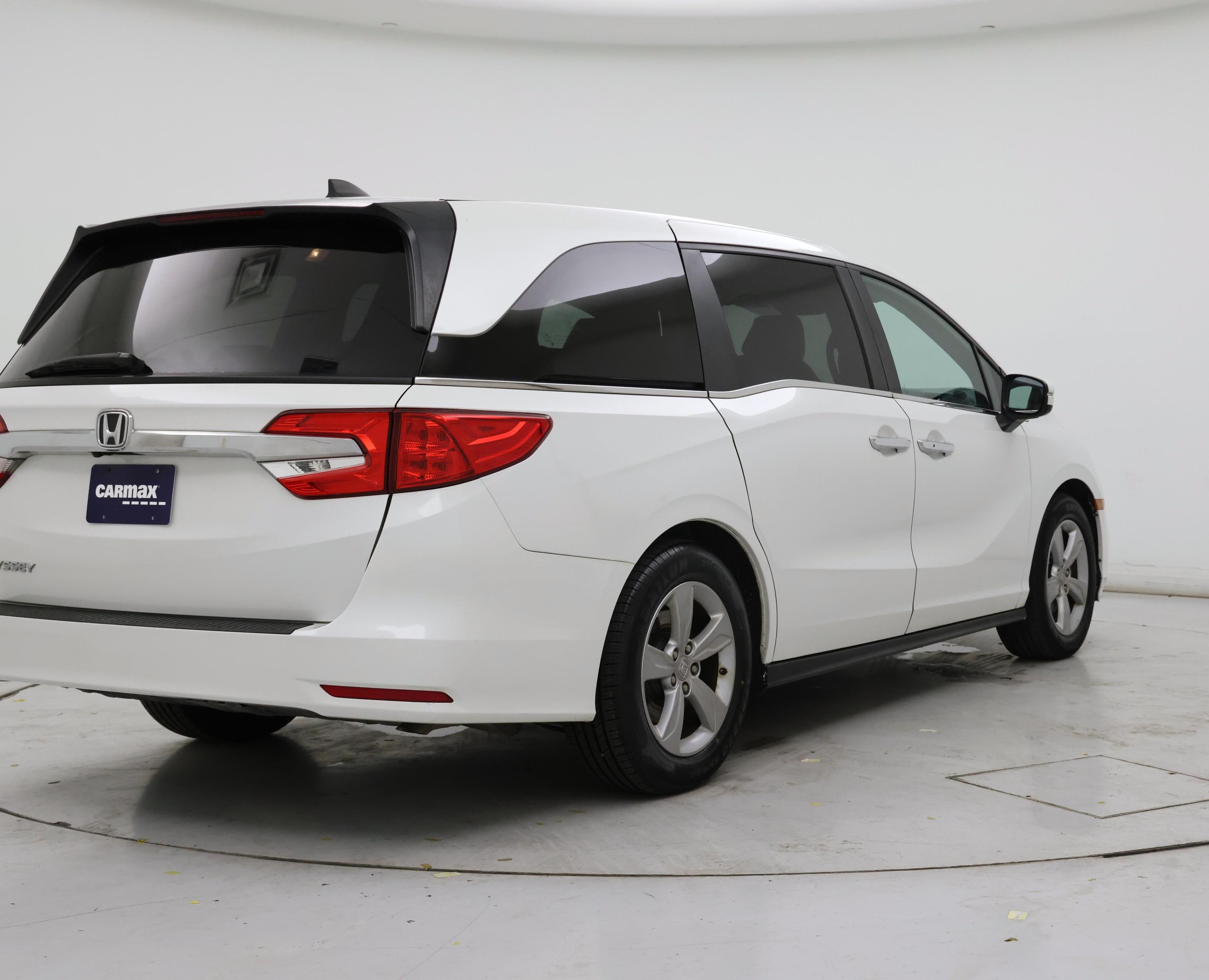 Thumbnail: 2020 Honda Odyssey - 8