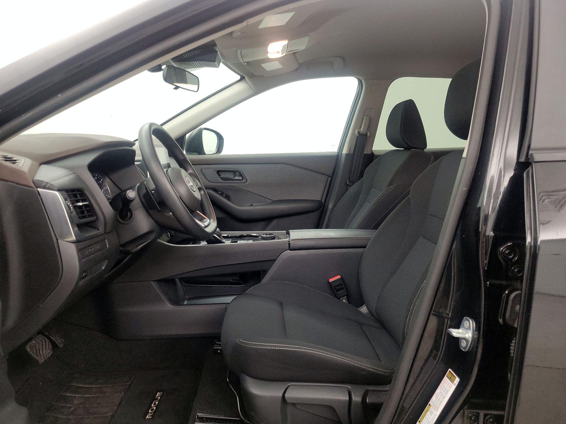 Thumbnail: 2023 Nissan Rogue - 11