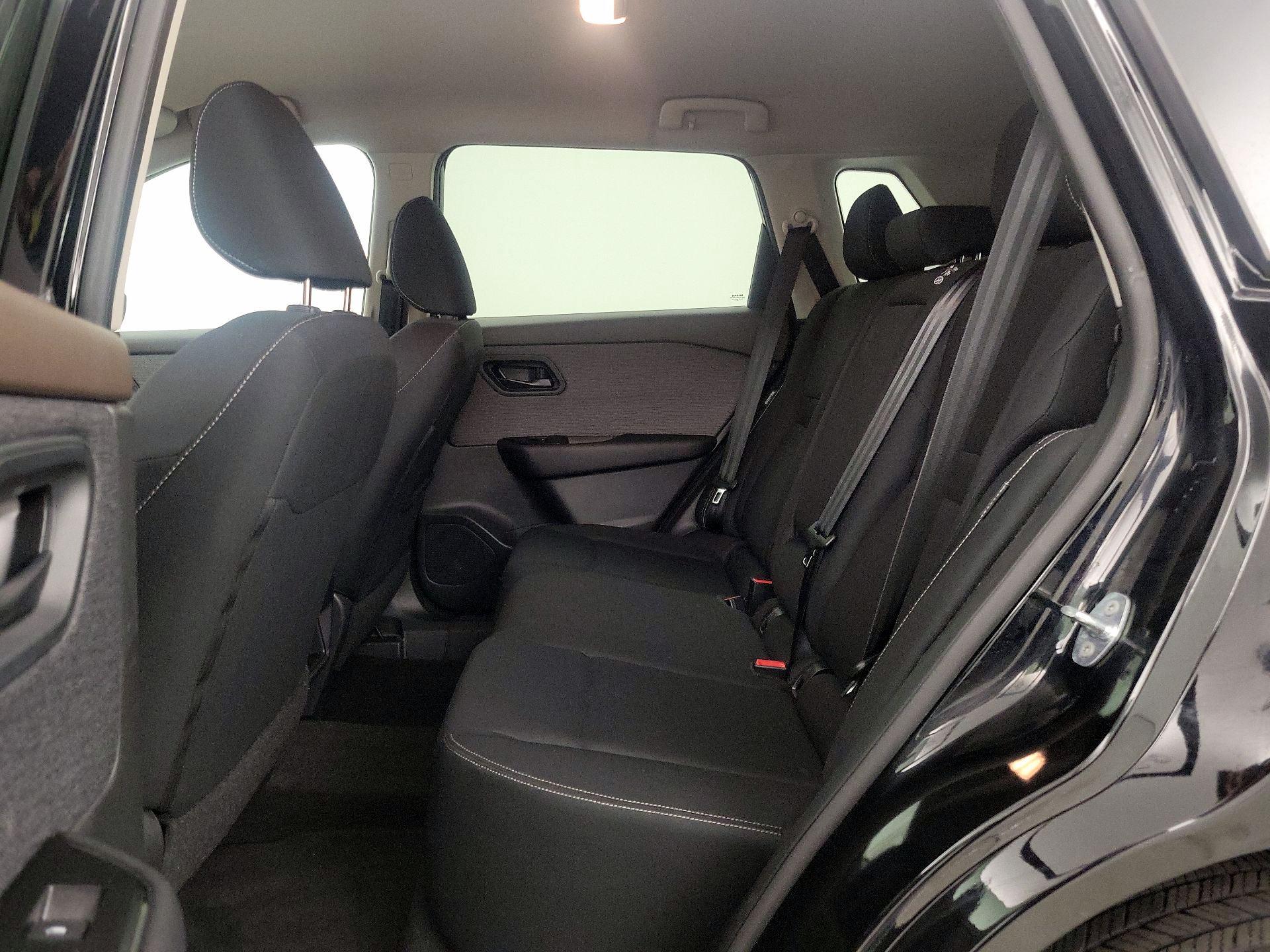 Thumbnail: 2023 Nissan Rogue - 19