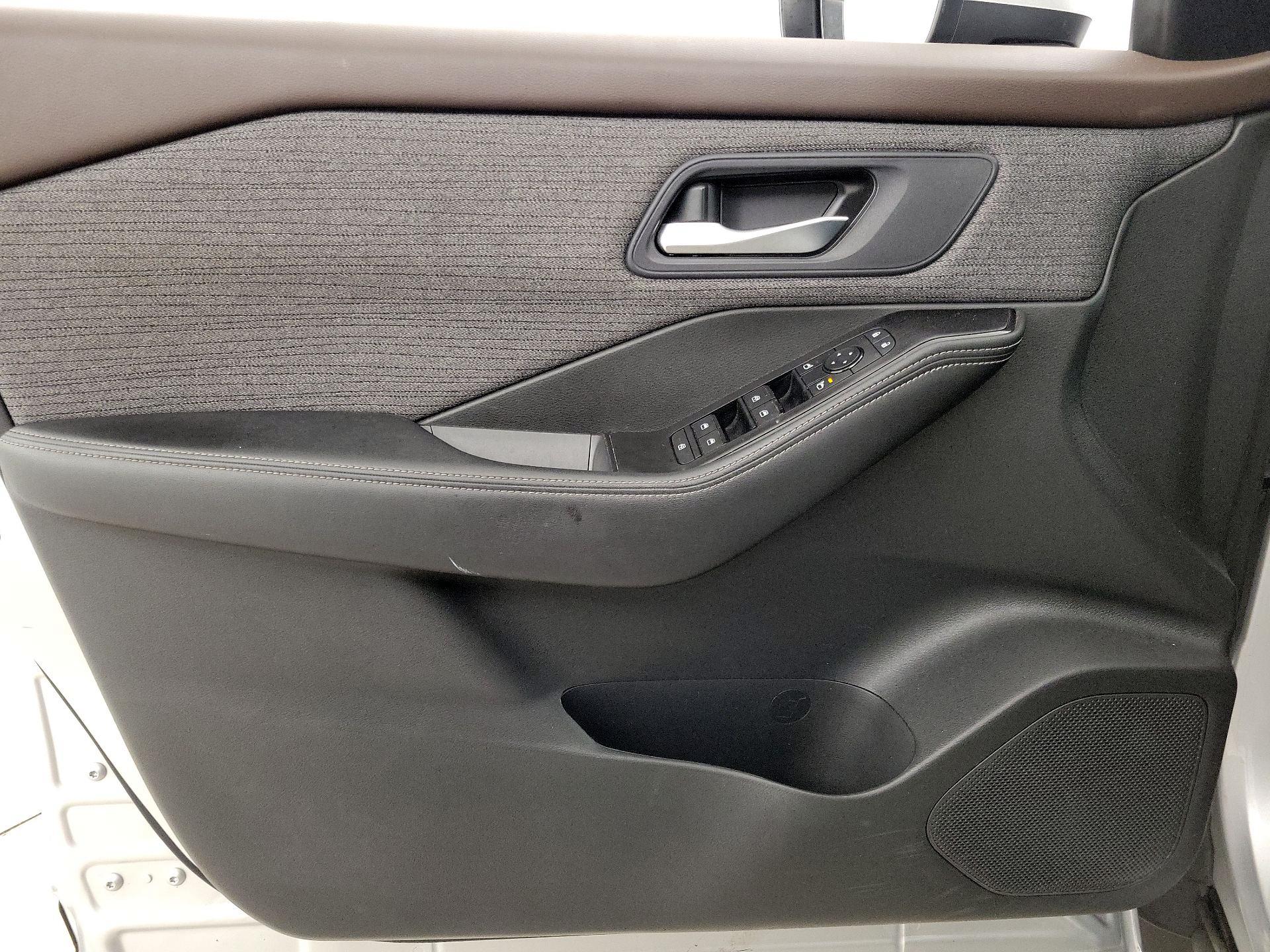 Thumbnail: 2023 Nissan Rogue - 12