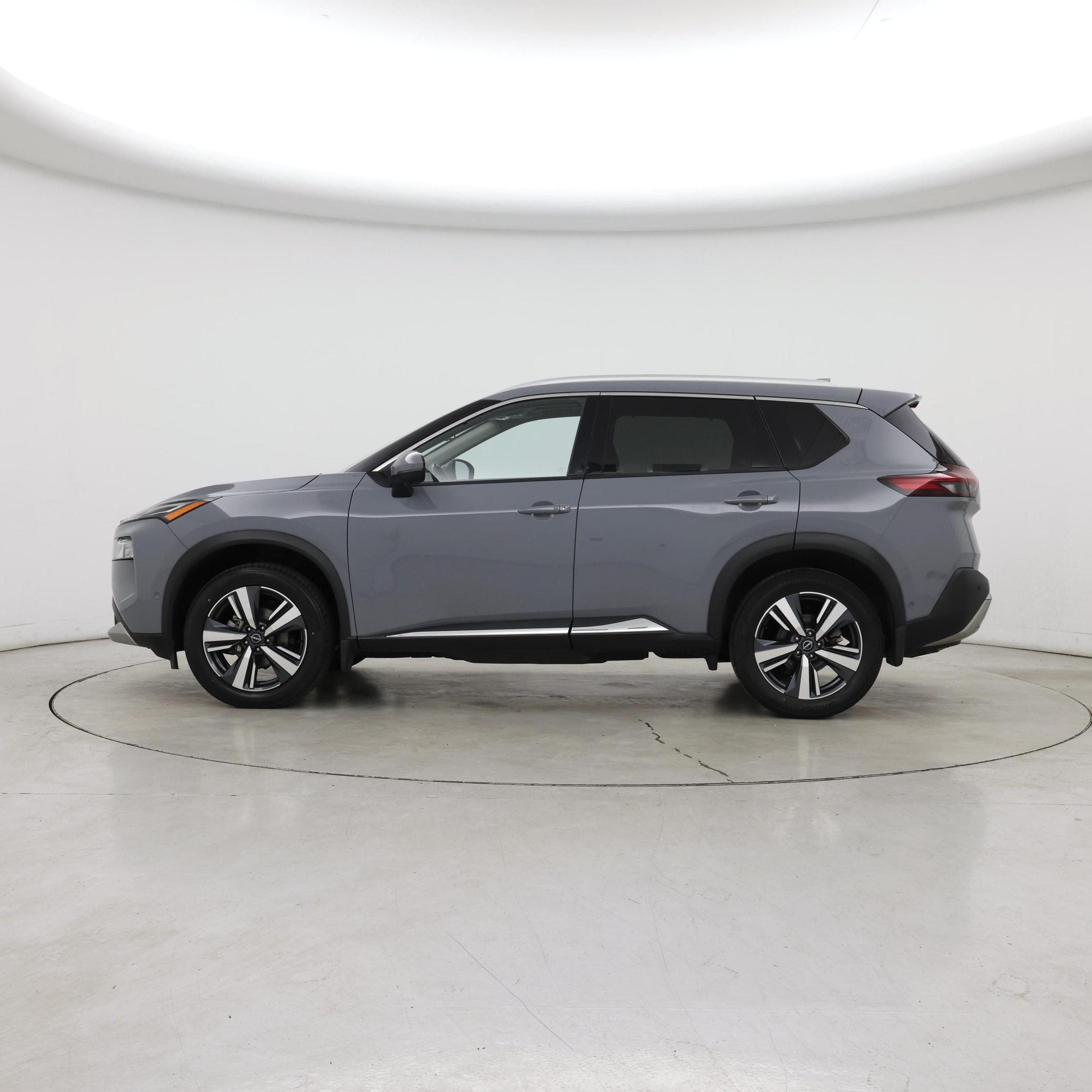 Thumbnail: 2023 Nissan Rogue - 3