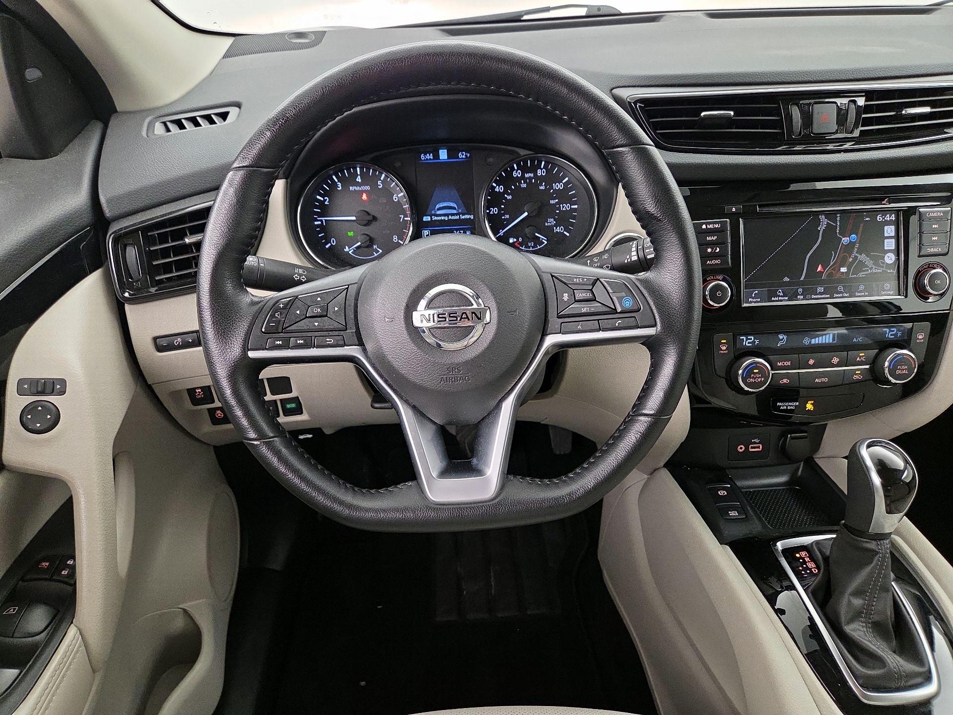 Thumbnail: 2022 Nissan Rogue Sport - 10