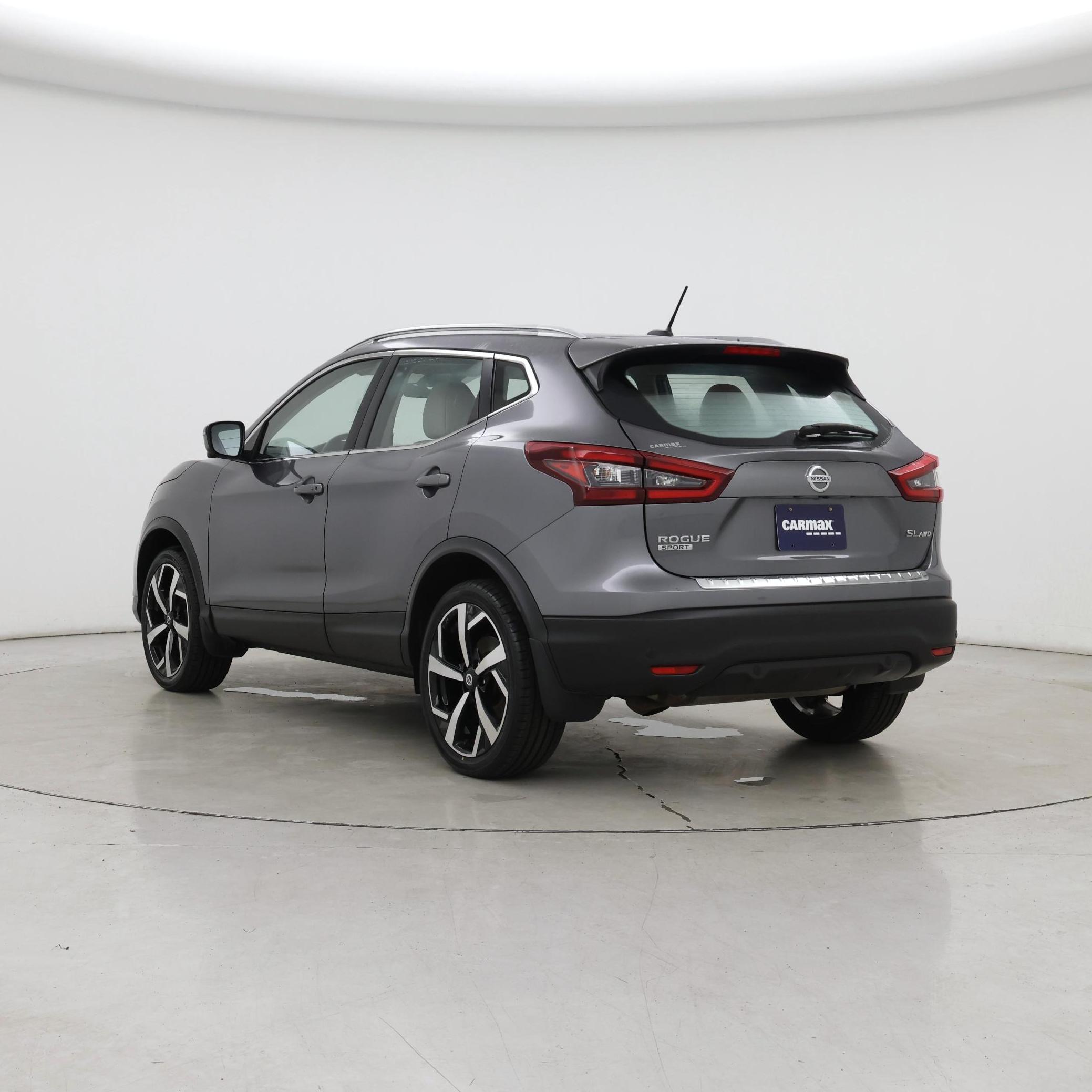 Thumbnail: 2022 Nissan Rogue Sport - 2