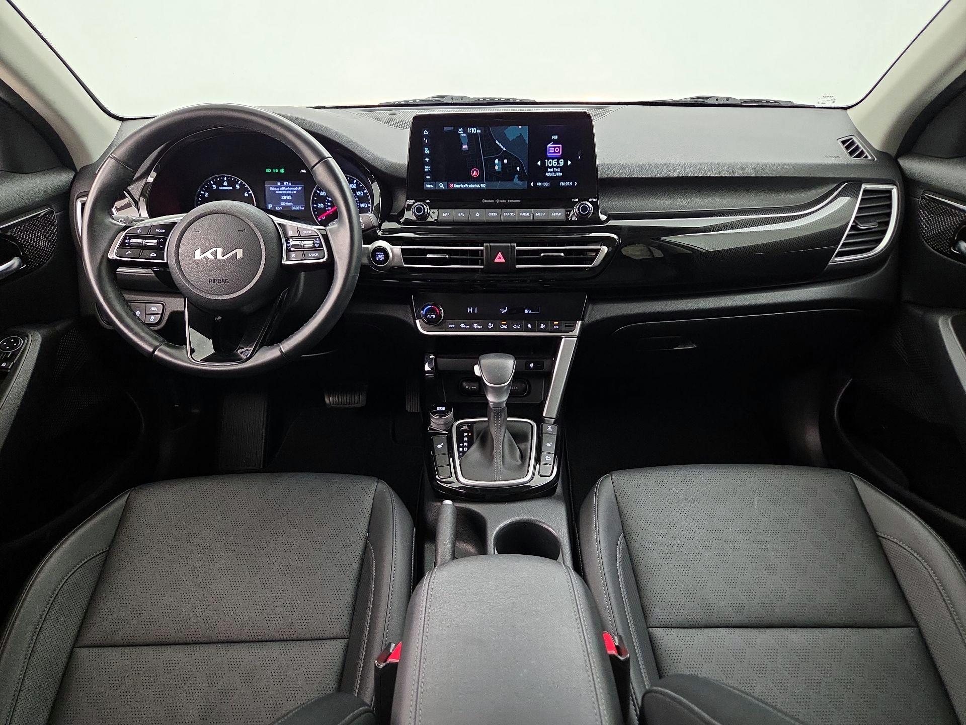 Thumbnail: 2023 Kia Seltos - 9