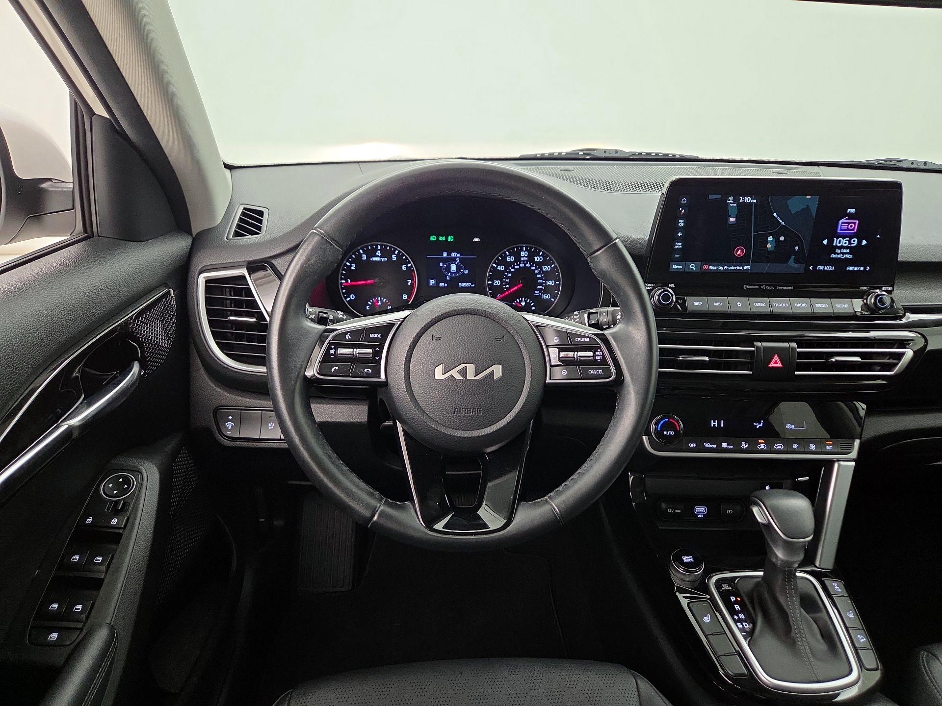 Thumbnail: 2023 Kia Seltos - 10