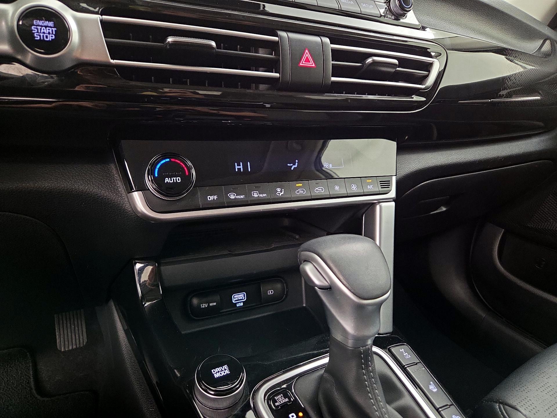 Thumbnail: 2023 Kia Seltos - 17