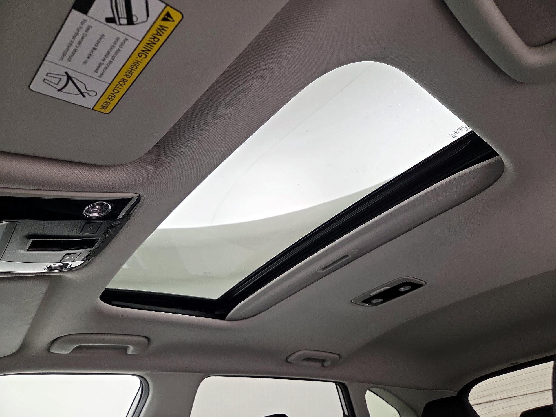 Thumbnail: 2023 Kia Seltos - 20