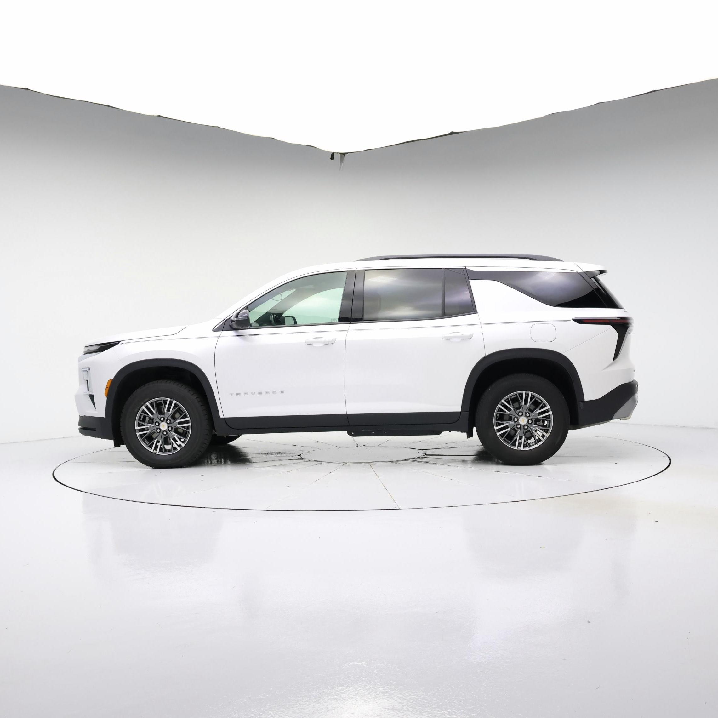 Thumbnail: 2025 Chevrolet Traverse - 3