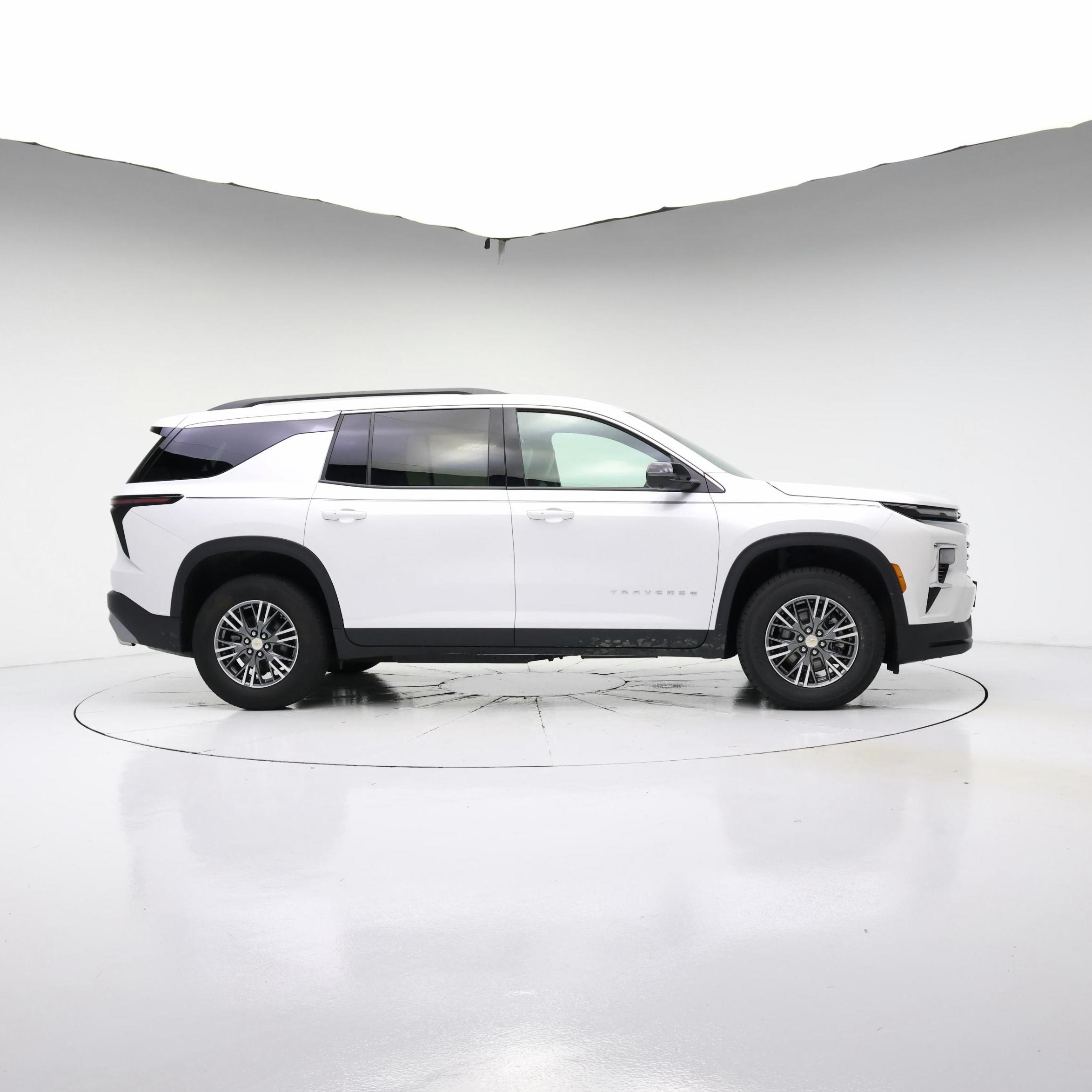 Thumbnail: 2025 Chevrolet Traverse - 7