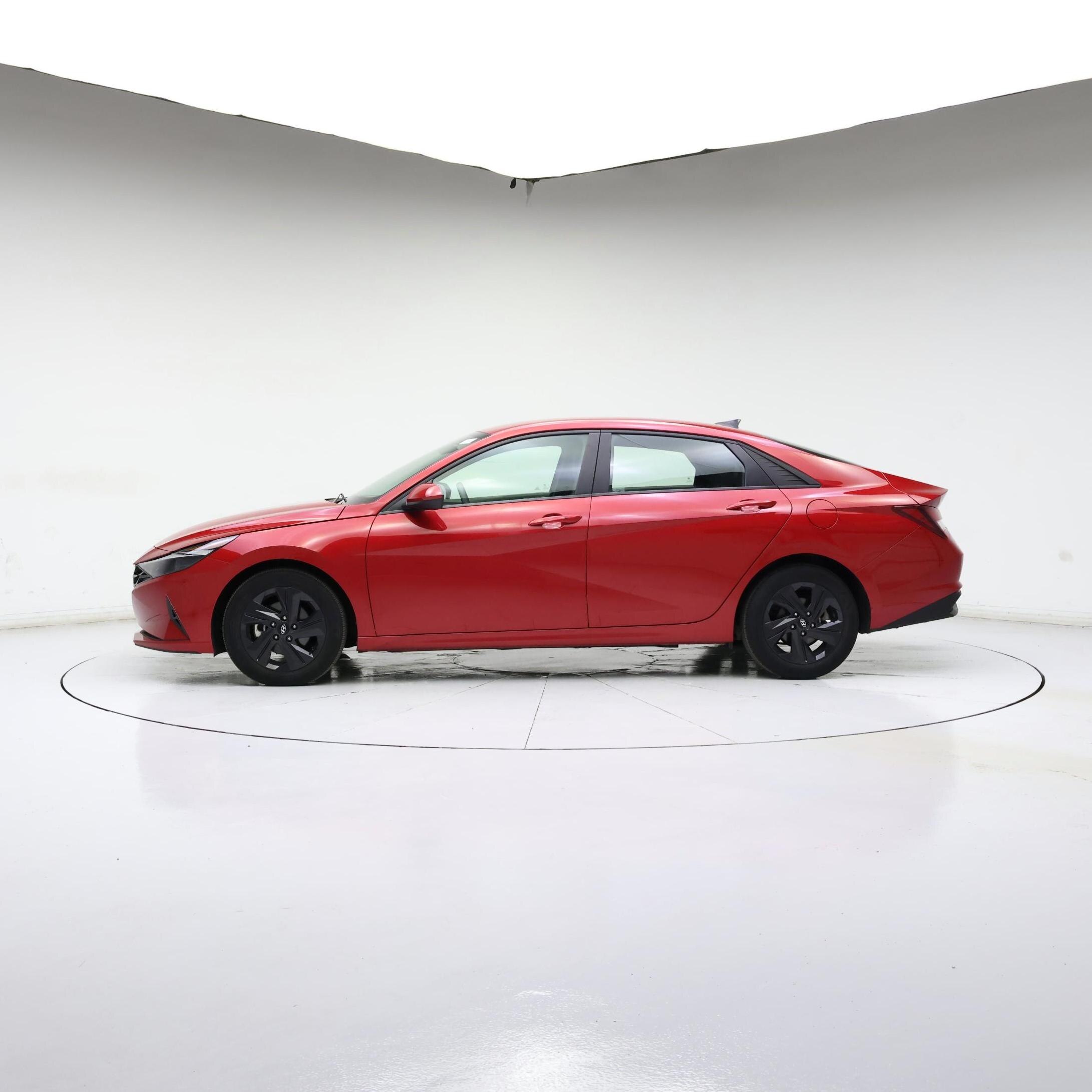 Thumbnail: 2023 Hyundai Elantra - 3