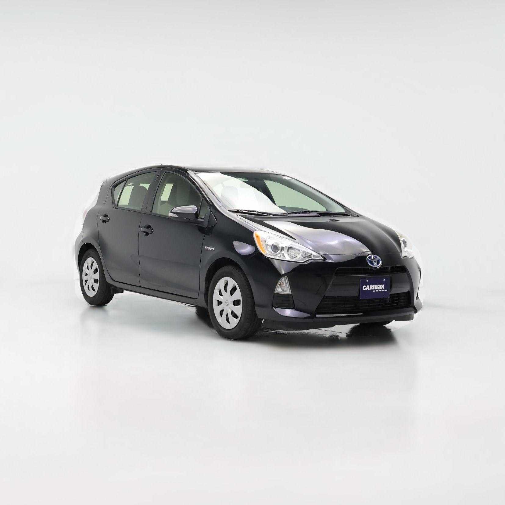 Thumbnail: 2014 Toyota Prius c - 1