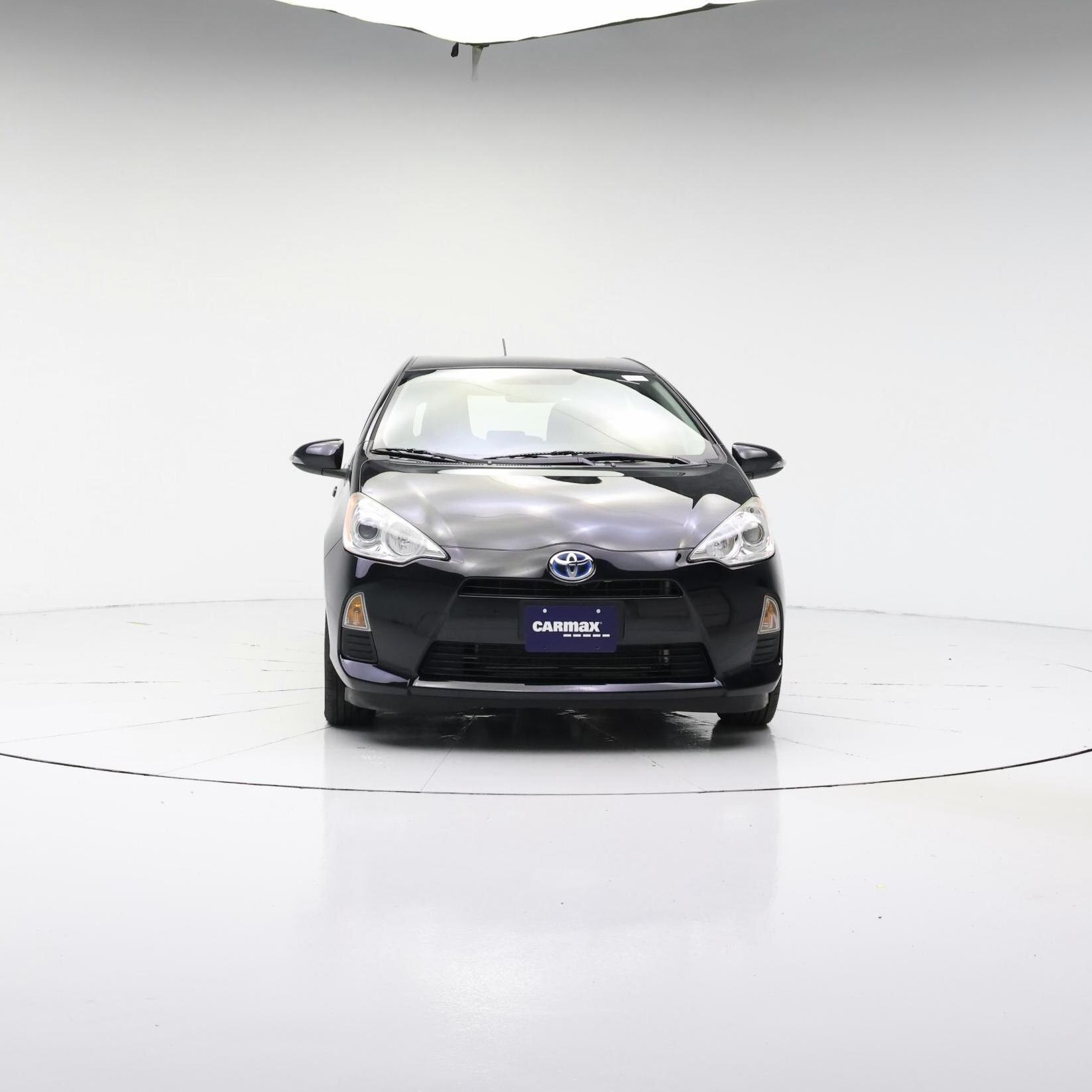 Thumbnail: 2014 Toyota Prius c - 5