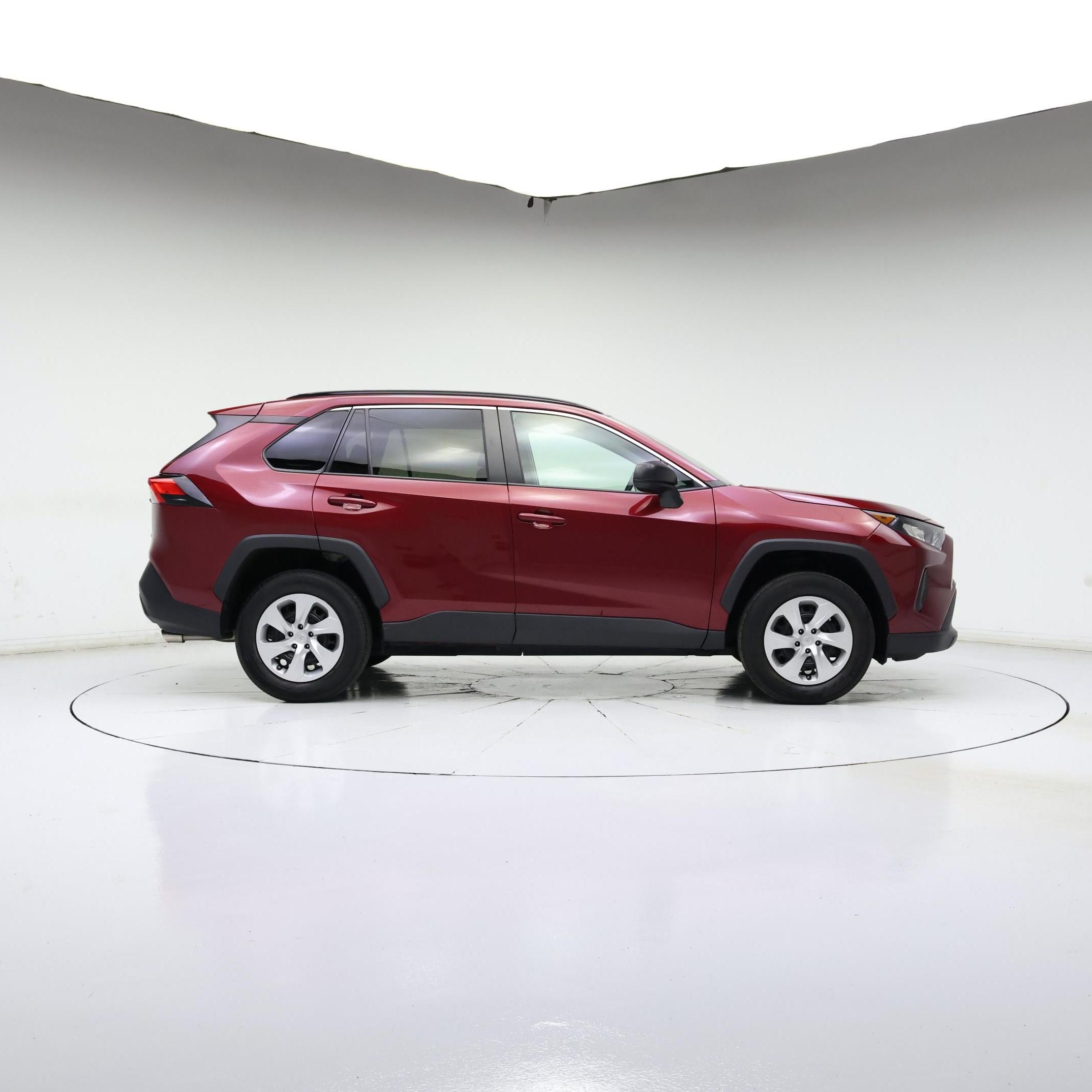Thumbnail: 2021 Toyota RAV4 - 7
