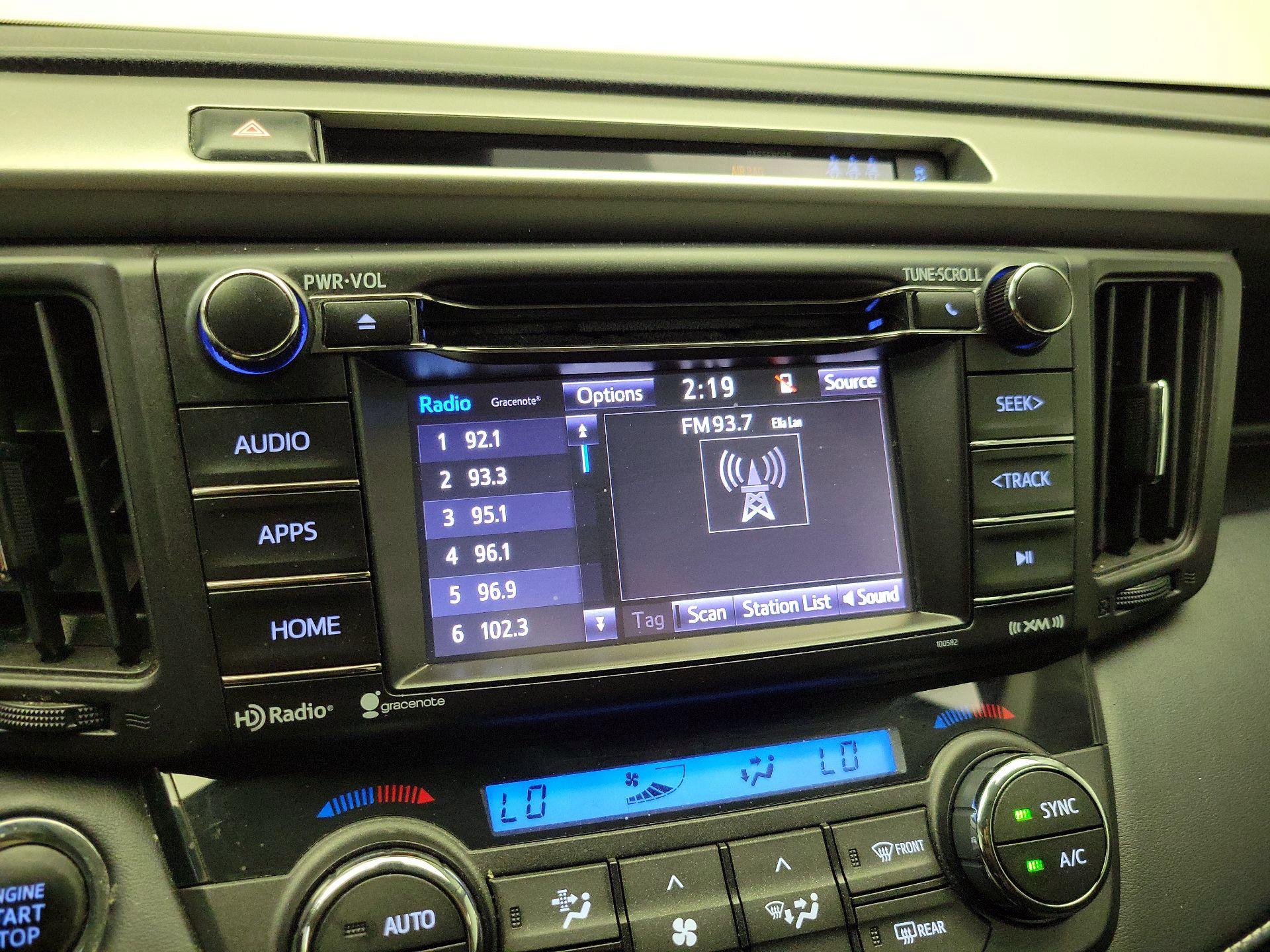 Thumbnail: 2017 Toyota RAV4 - 15