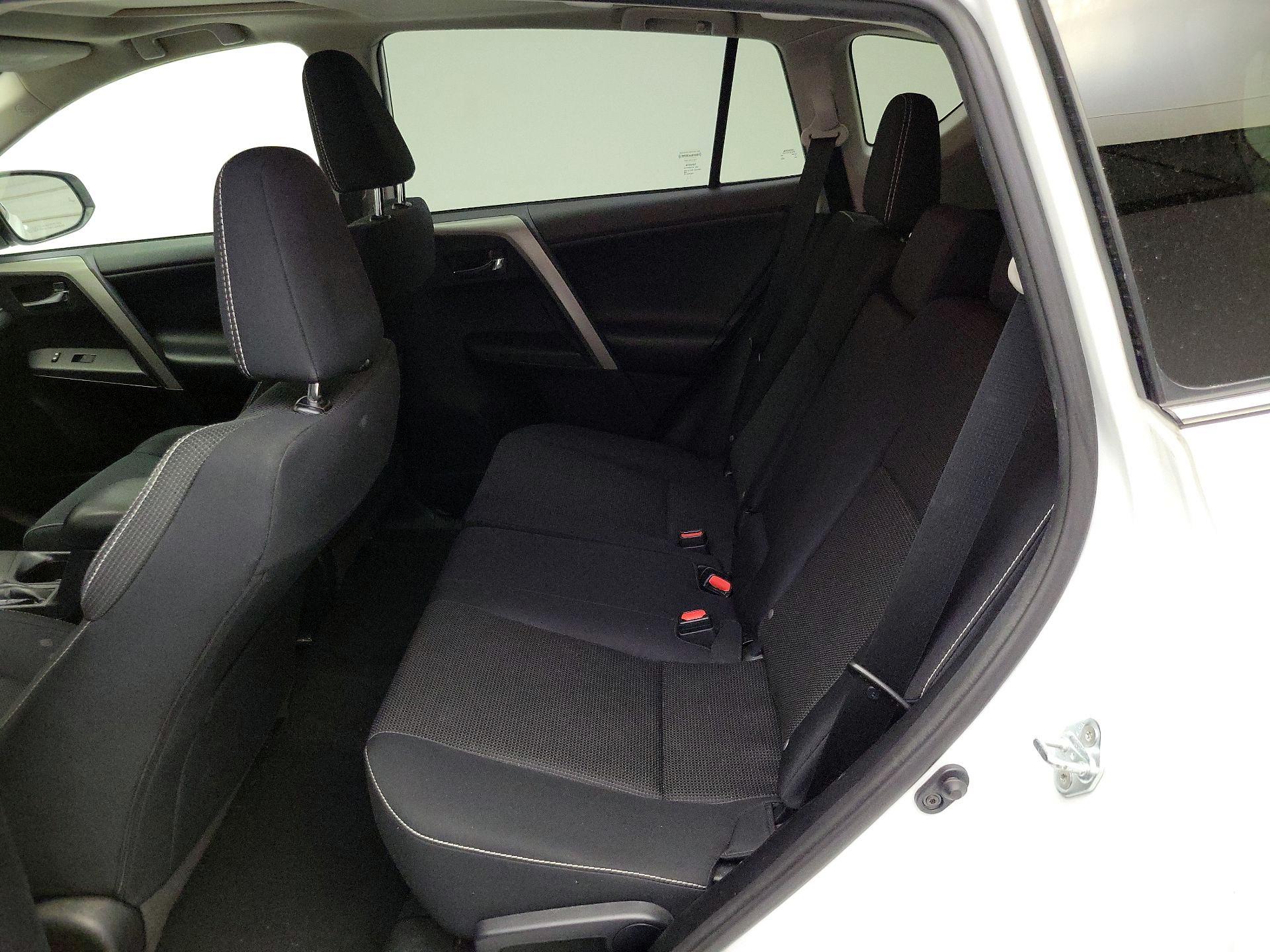 Thumbnail: 2017 Toyota RAV4 - 19