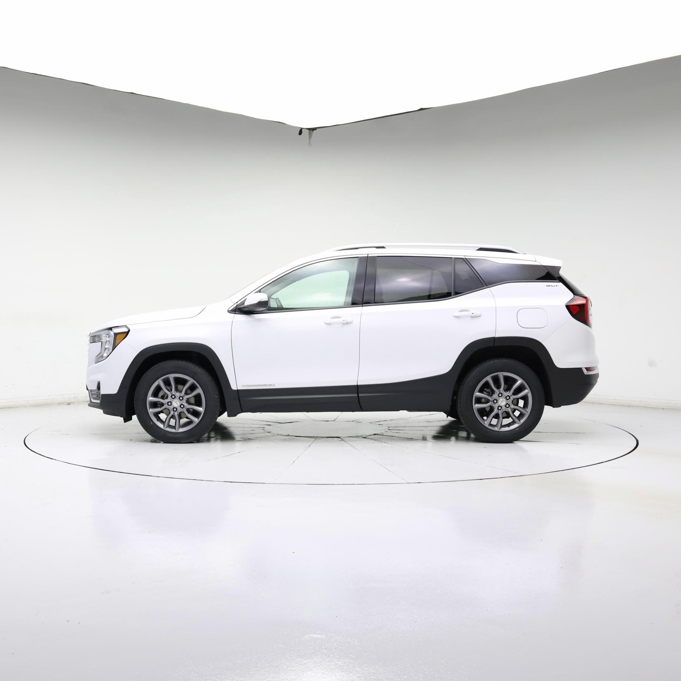 Thumbnail: 2022 GMC Terrain - 3