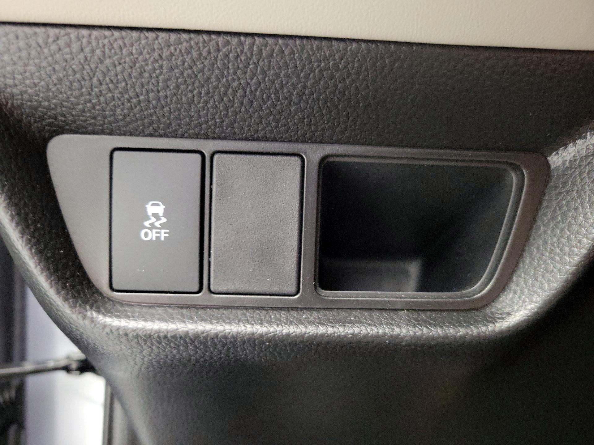 Thumbnail: 2026 Honda HR-V - 13