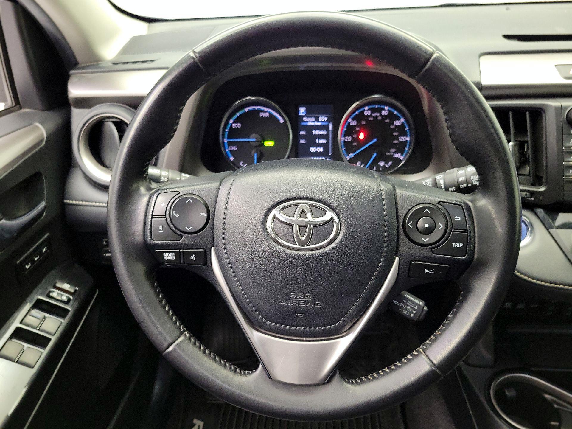 Thumbnail: 2016 Toyota RAV4 - 10