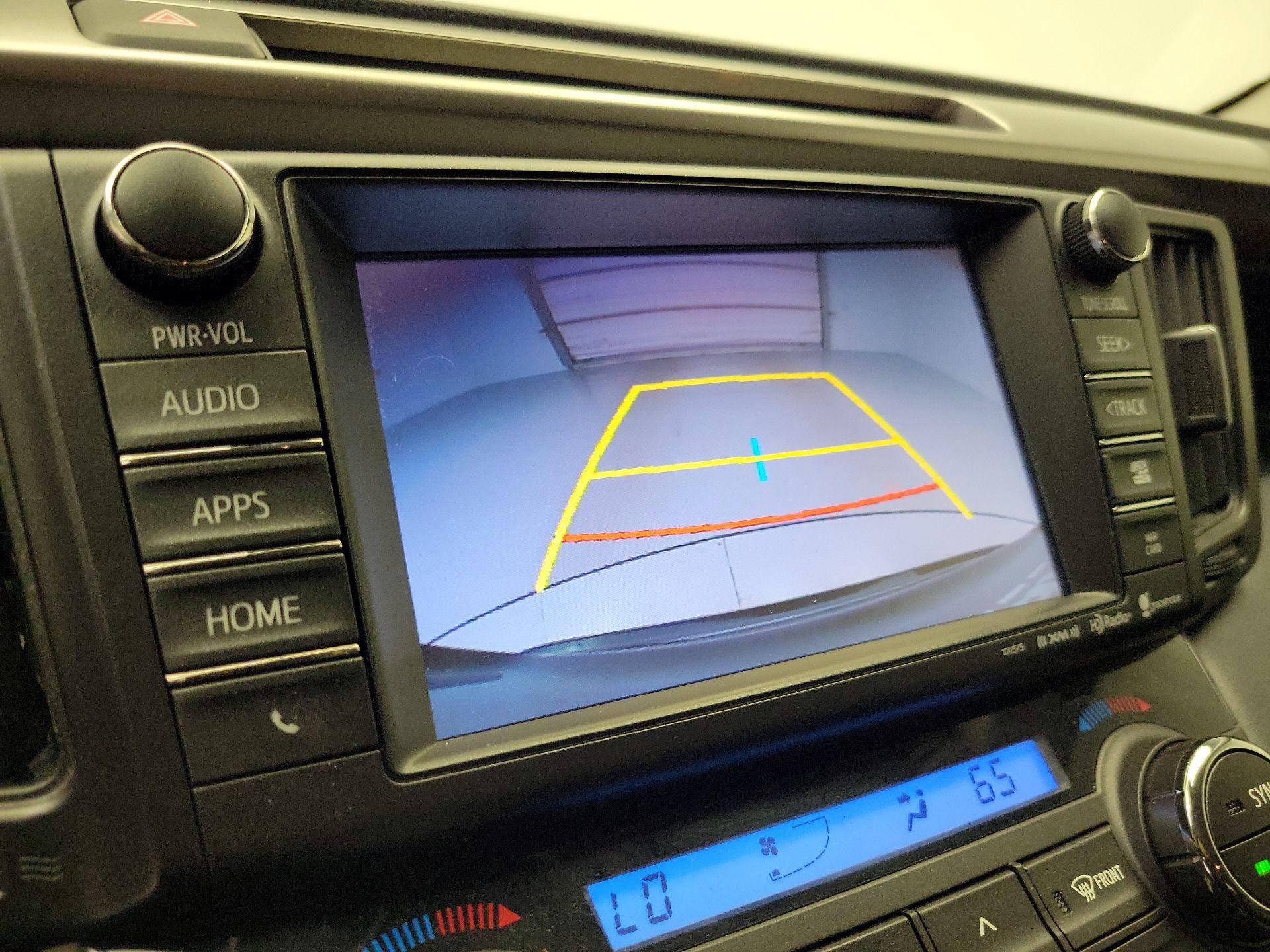 Thumbnail: 2016 Toyota RAV4 - 14