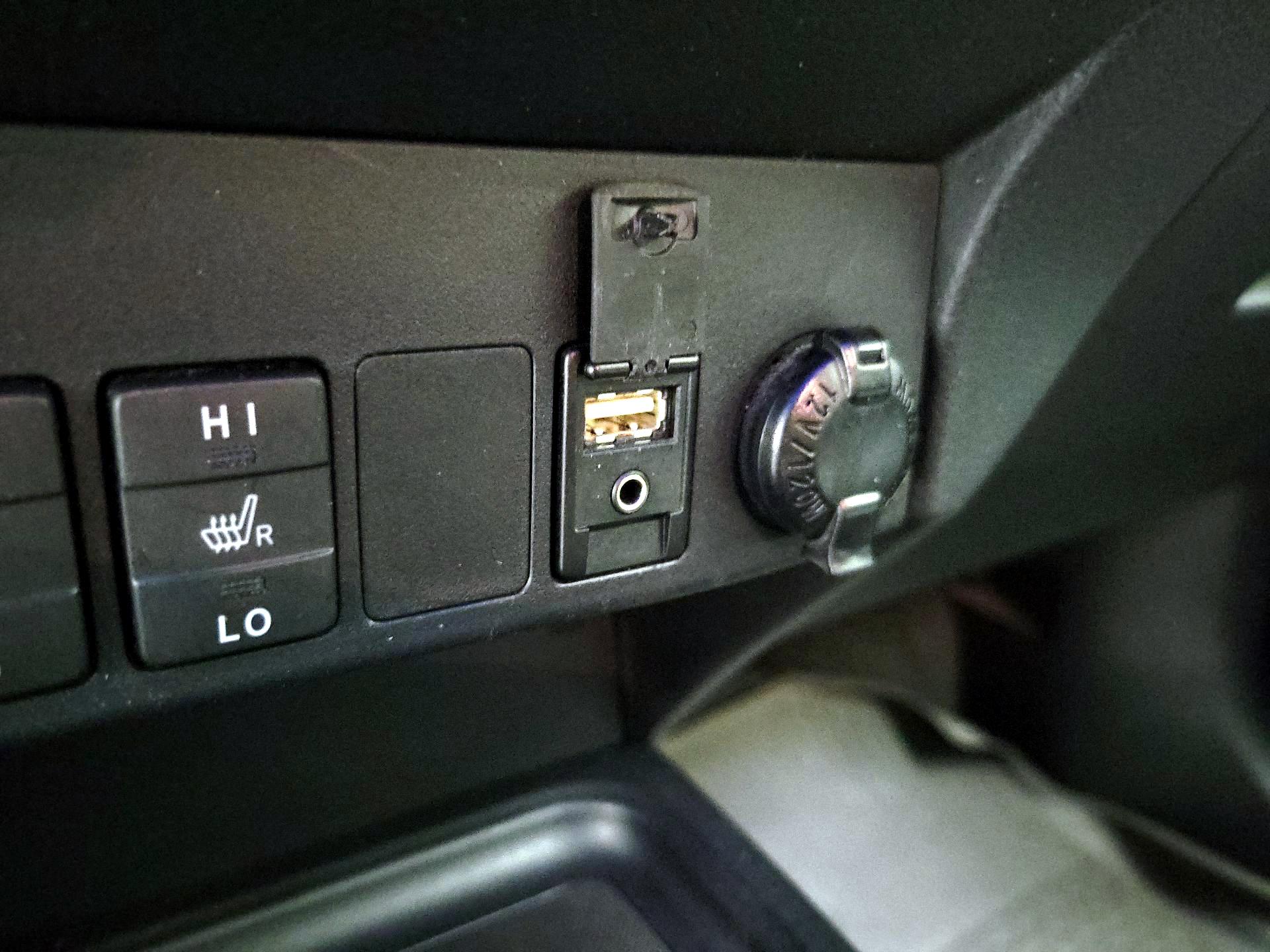 Thumbnail: 2016 Toyota RAV4 - 18
