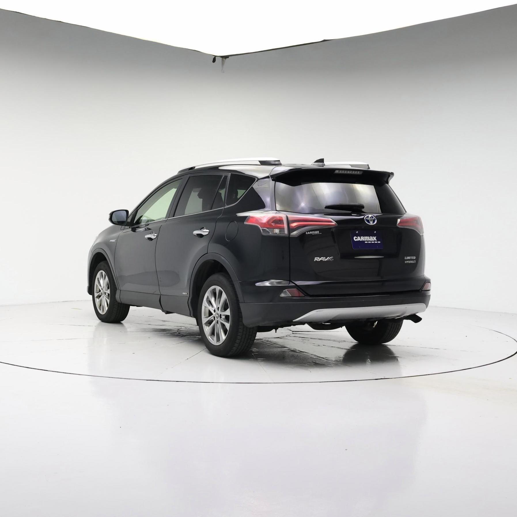Thumbnail: 2016 Toyota RAV4 - 2