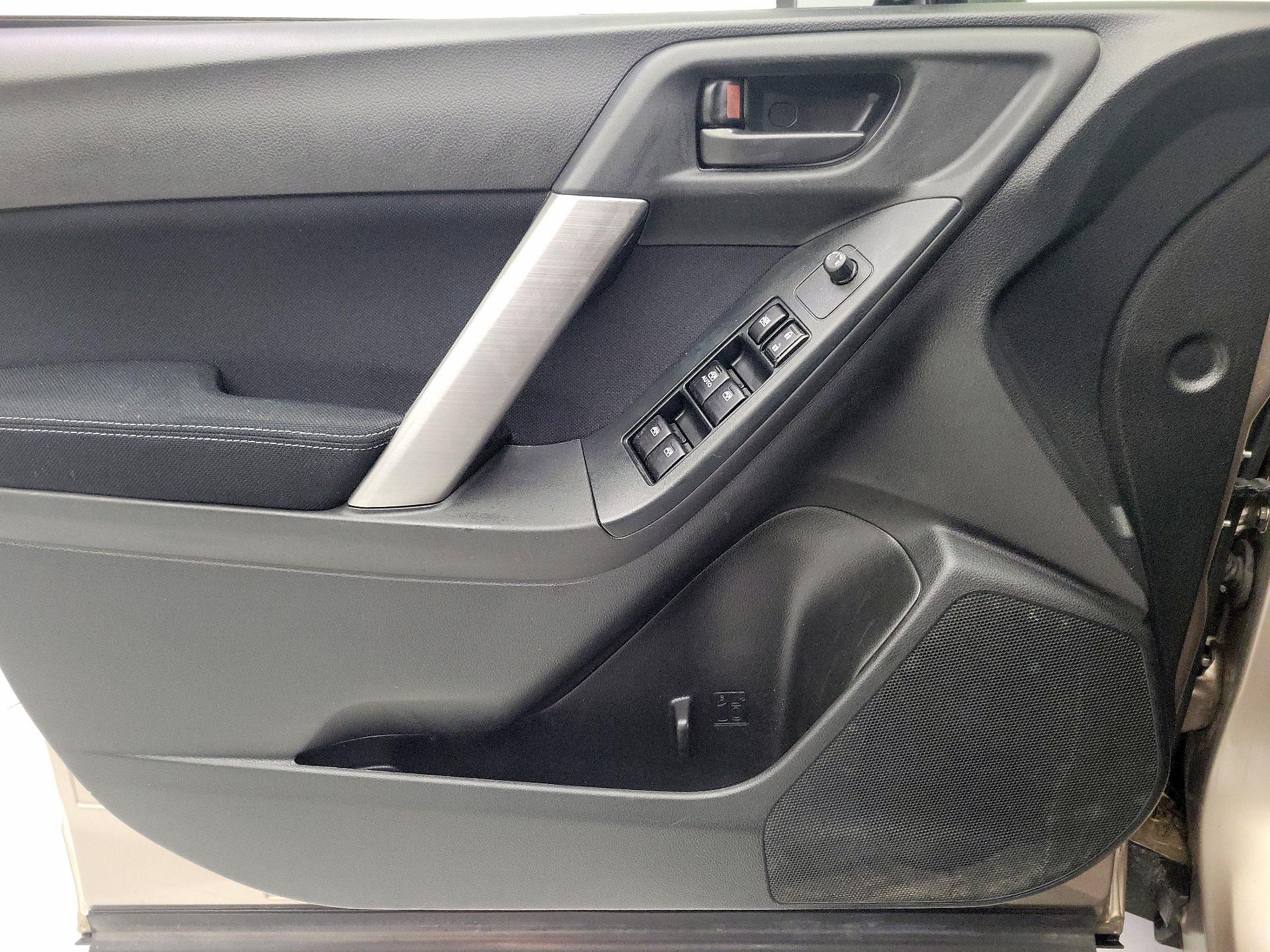 Thumbnail: 2014 Subaru Forester - 12