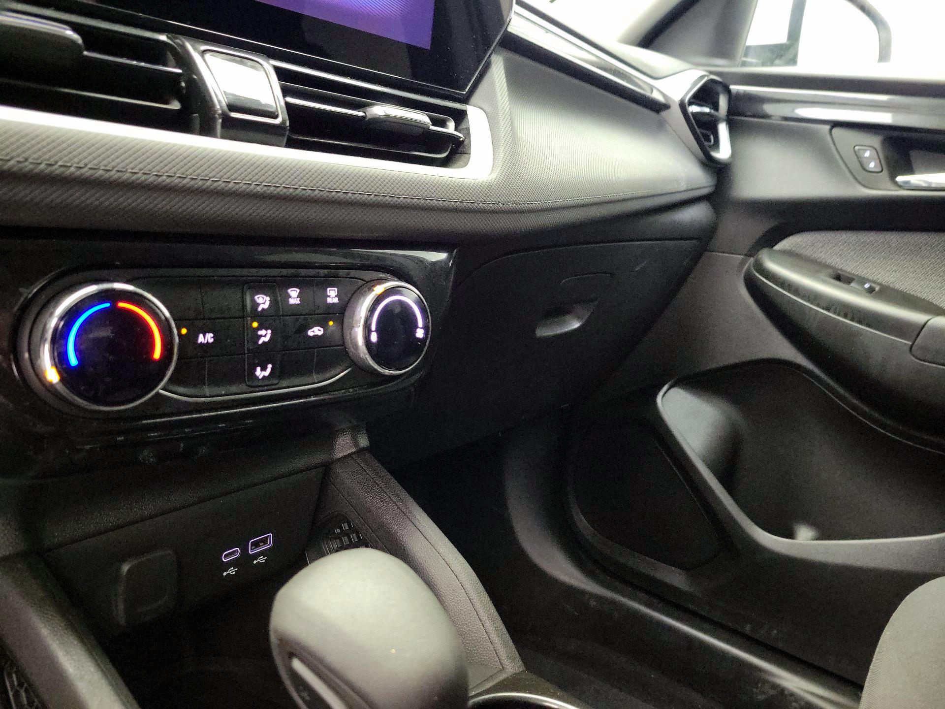 Thumbnail: 2024 Chevrolet TrailBlazer - 16