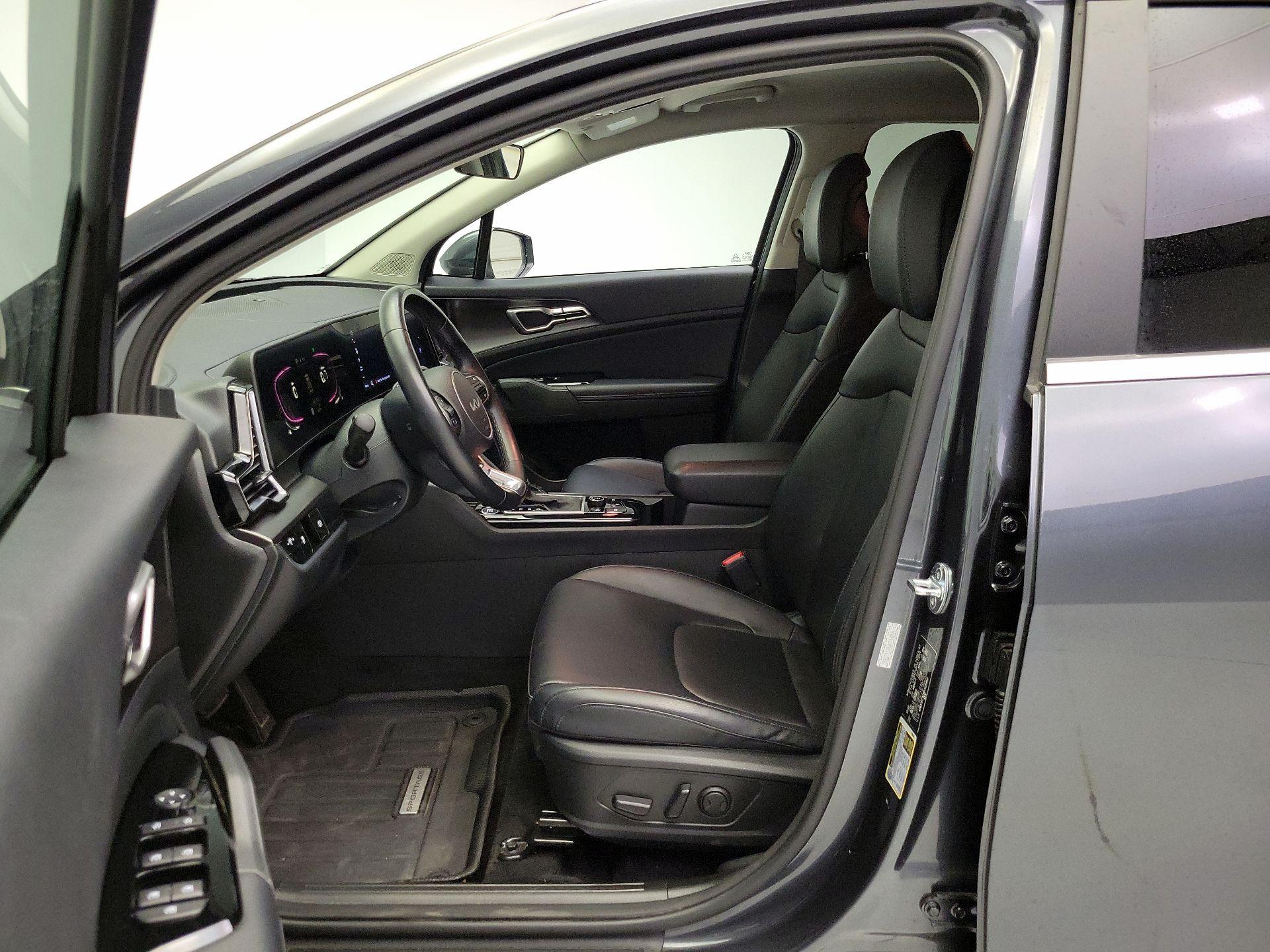 Thumbnail: 2023 Kia Sportage - 11