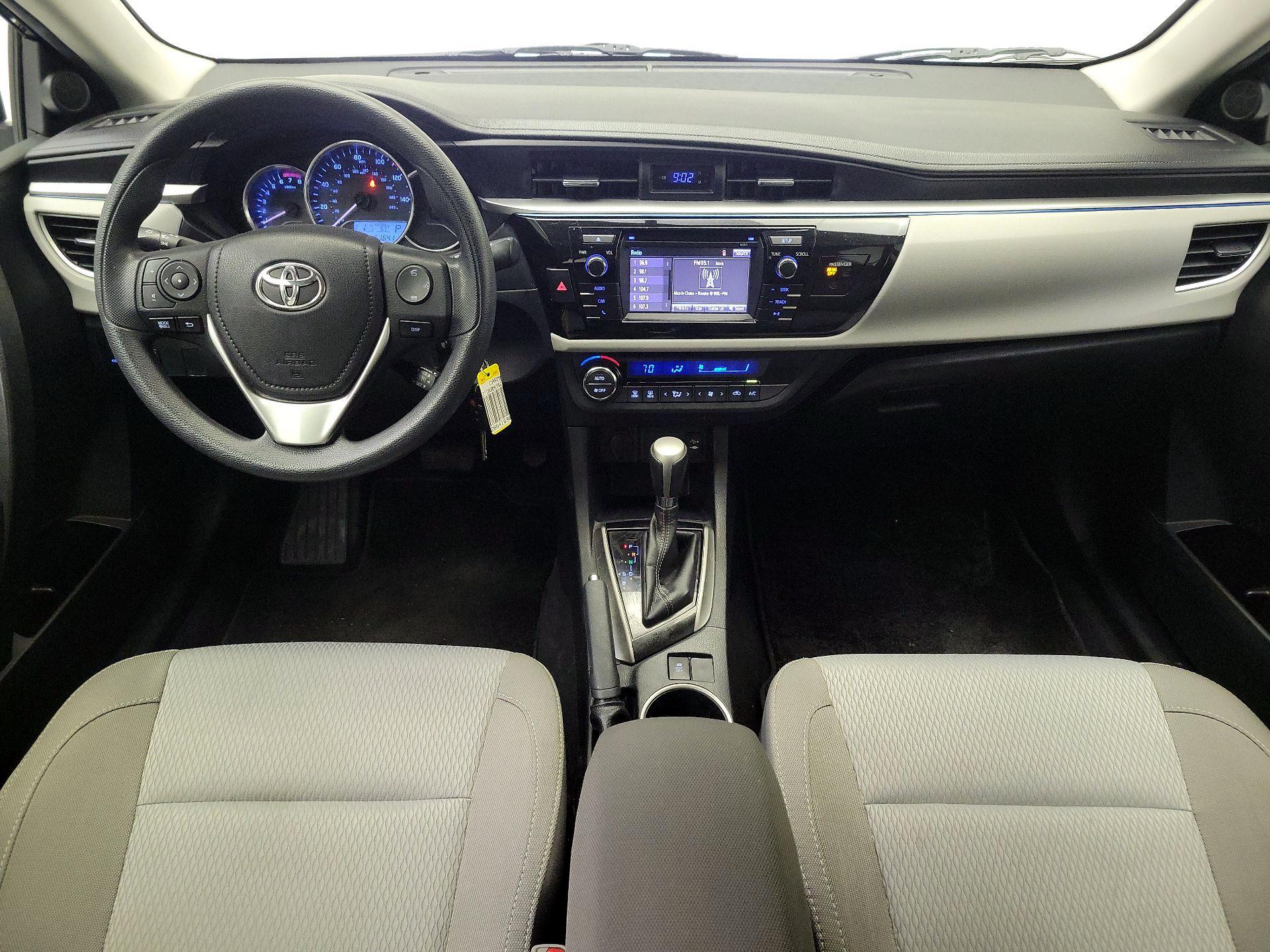 Thumbnail: 2016 Toyota Corolla - 9