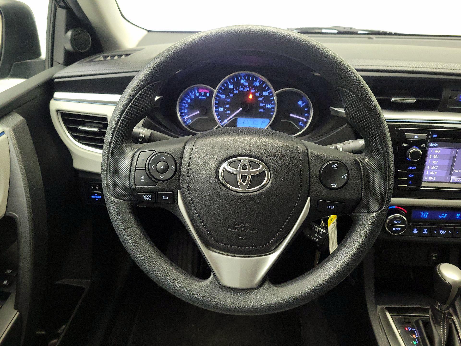 Thumbnail: 2016 Toyota Corolla - 10