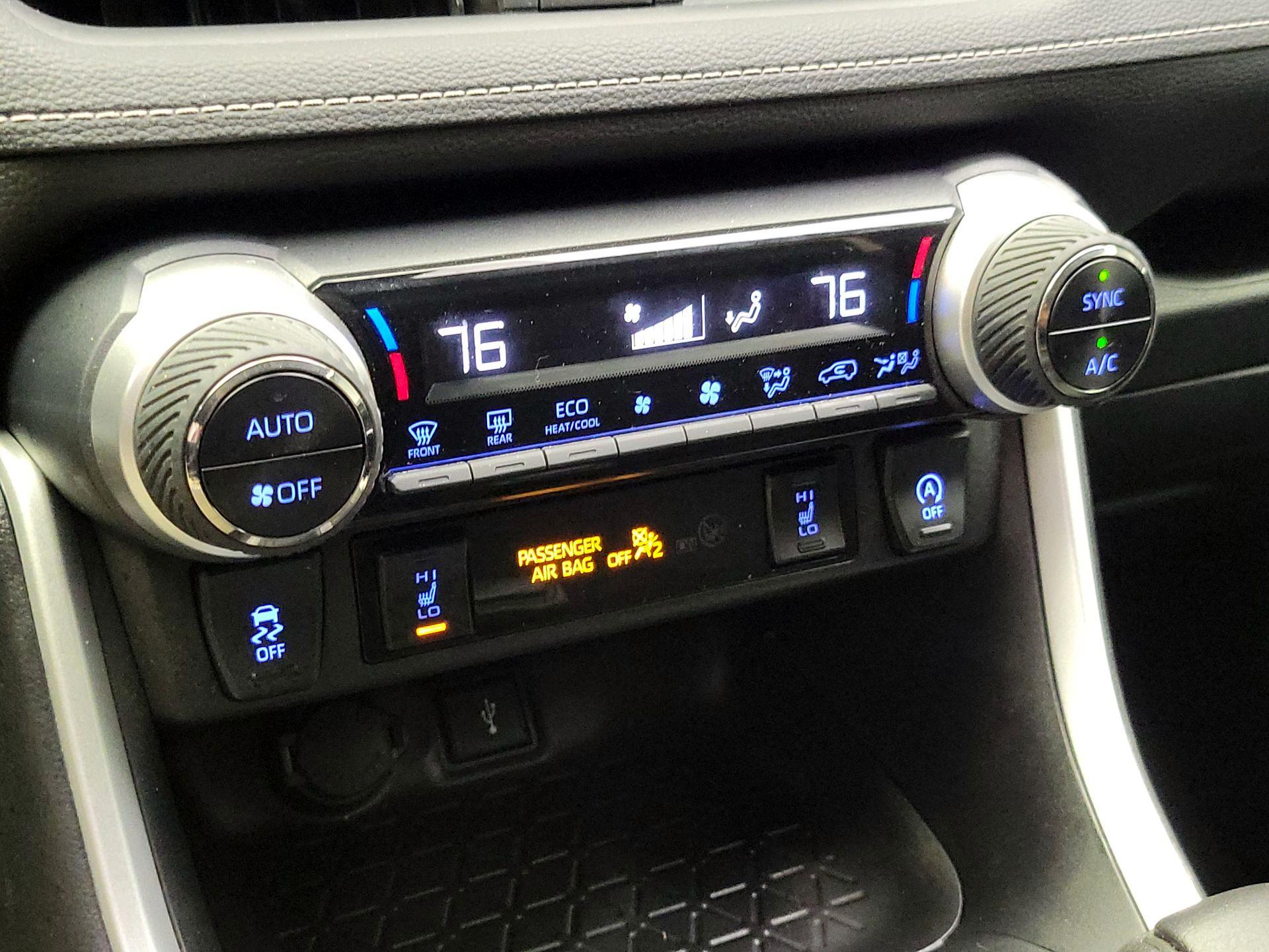 Thumbnail: 2021 Toyota RAV4 - 16