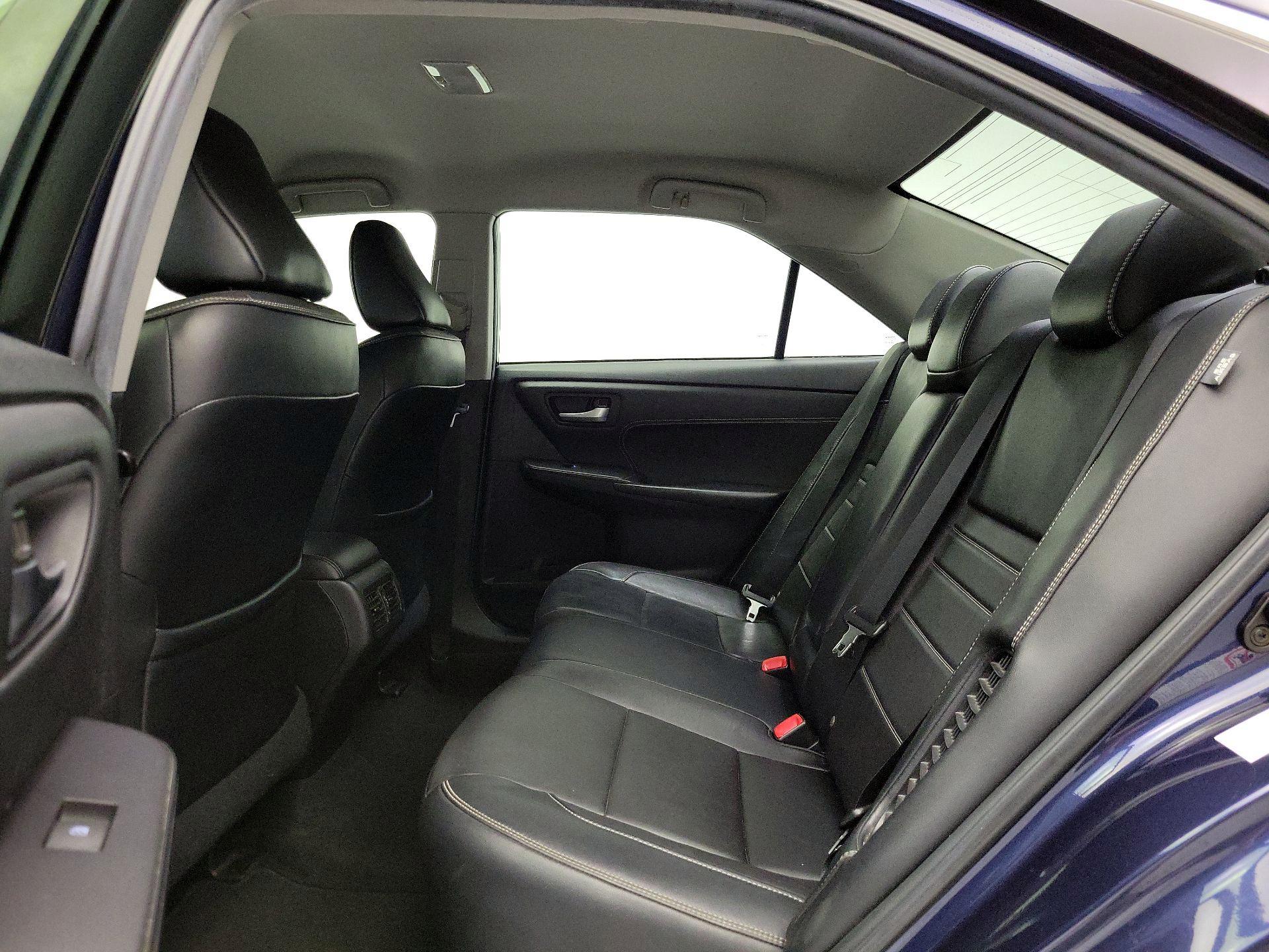 Thumbnail: 2015 Toyota Camry - 20