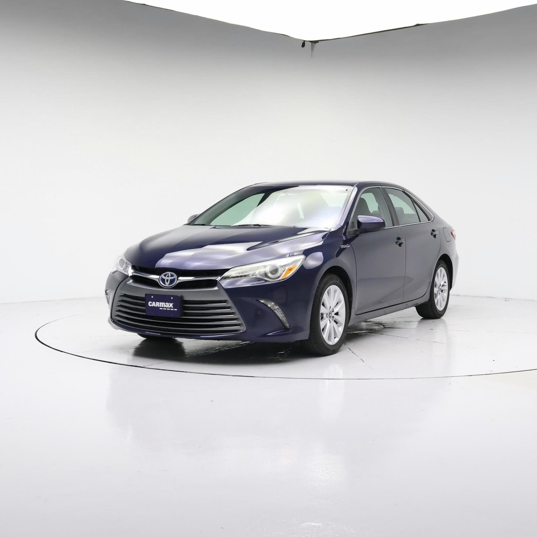 Thumbnail: 2015 Toyota Camry - 4