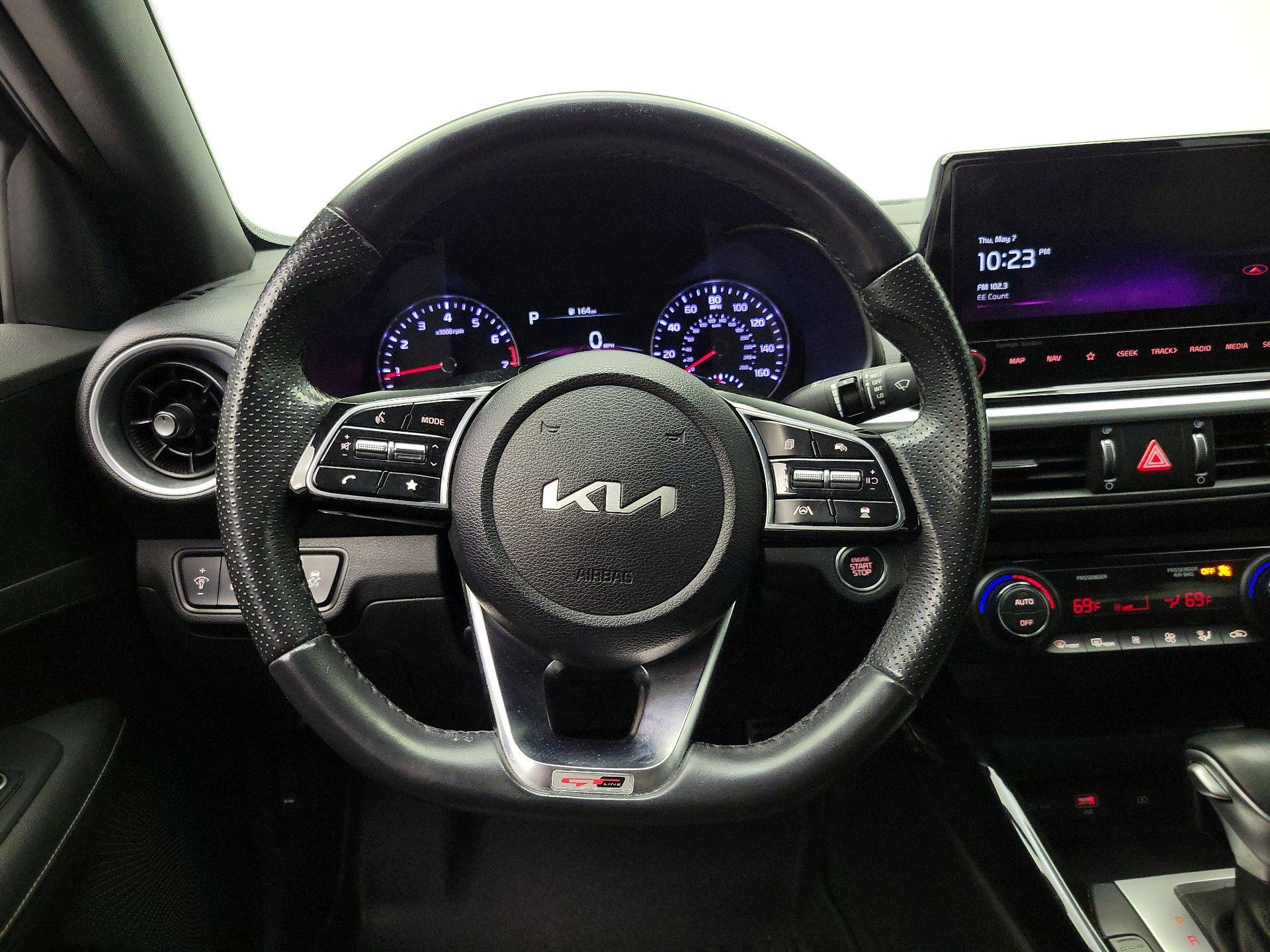 Thumbnail: 2023 Kia Forte - 10