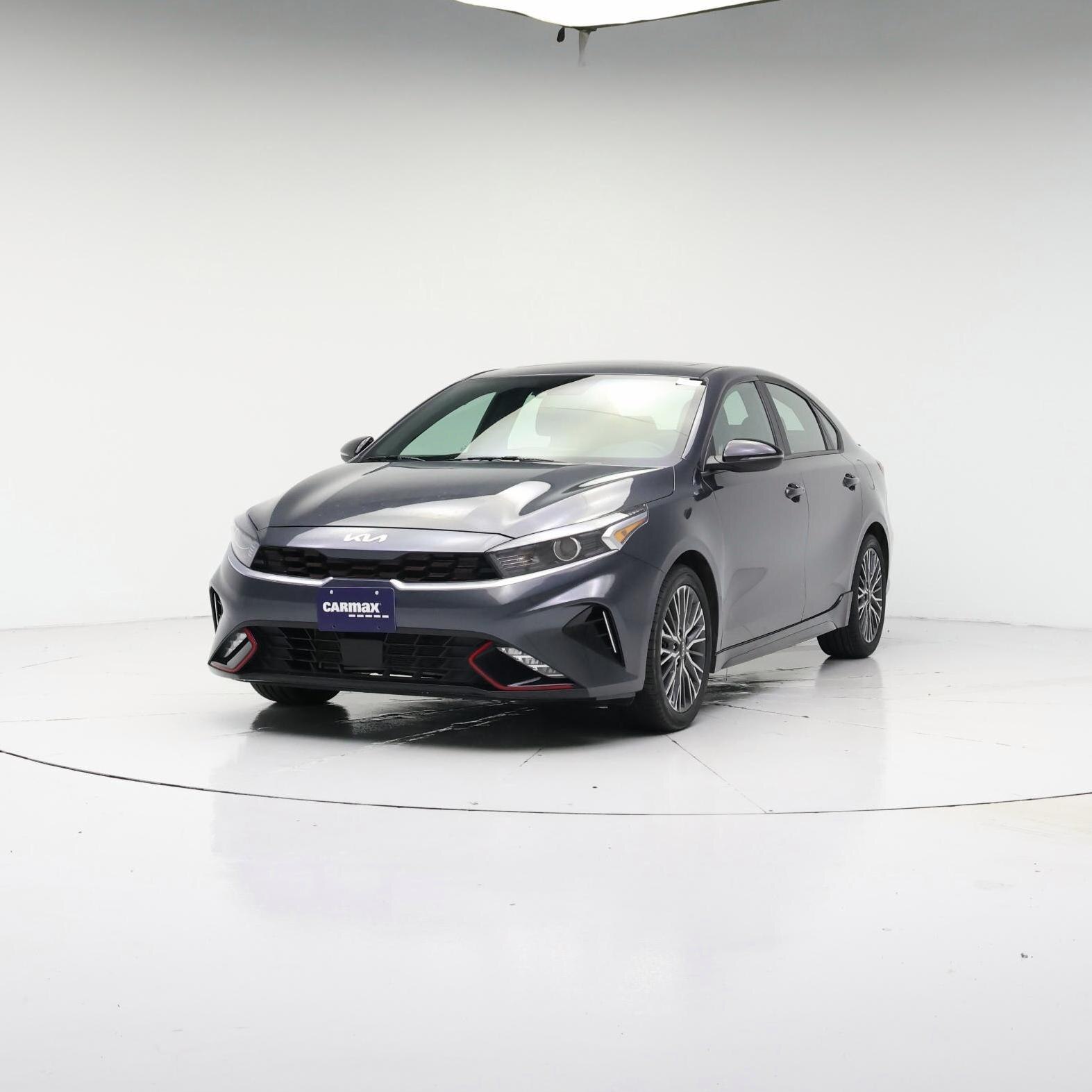 Thumbnail: 2023 Kia Forte - 4