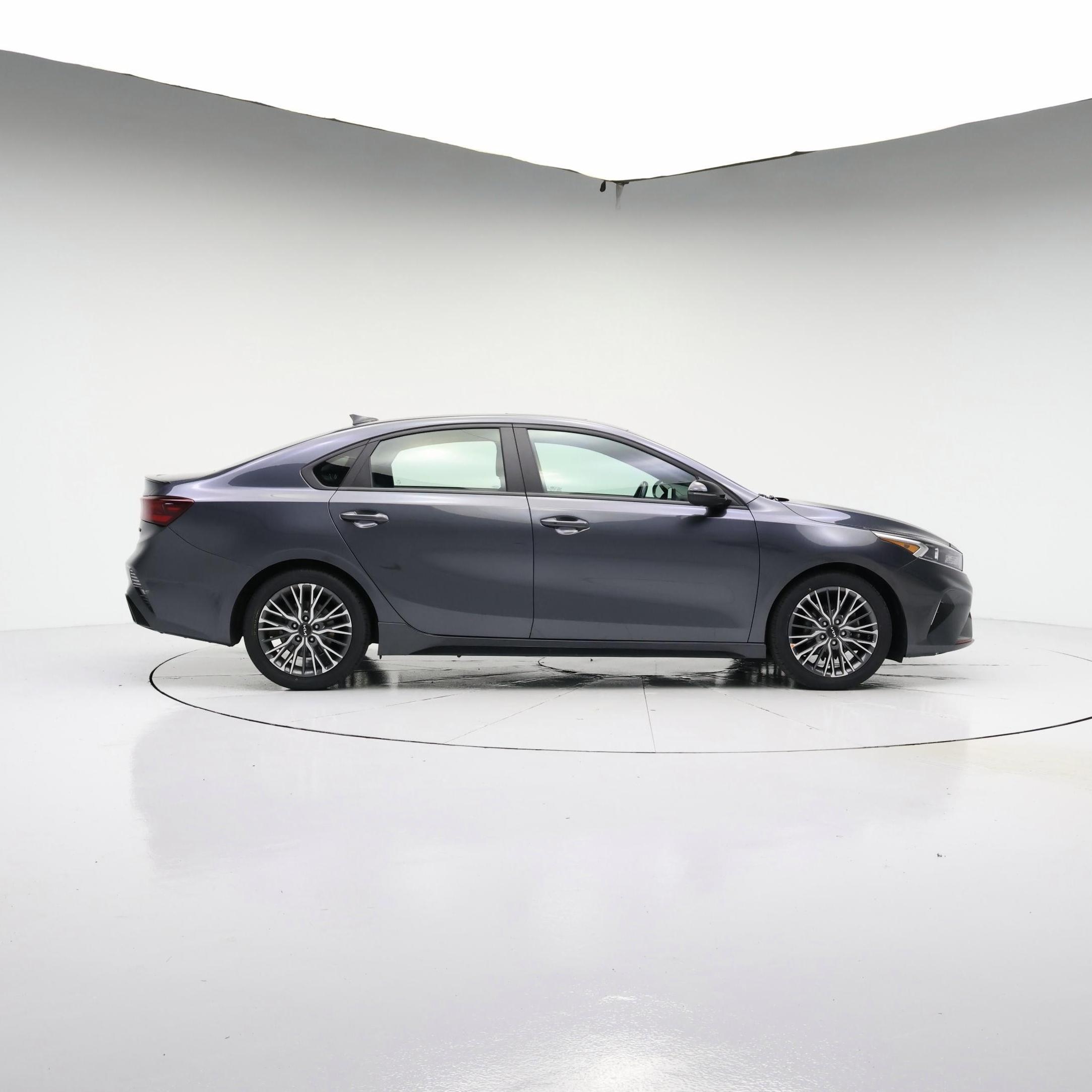 Thumbnail: 2023 Kia Forte - 7