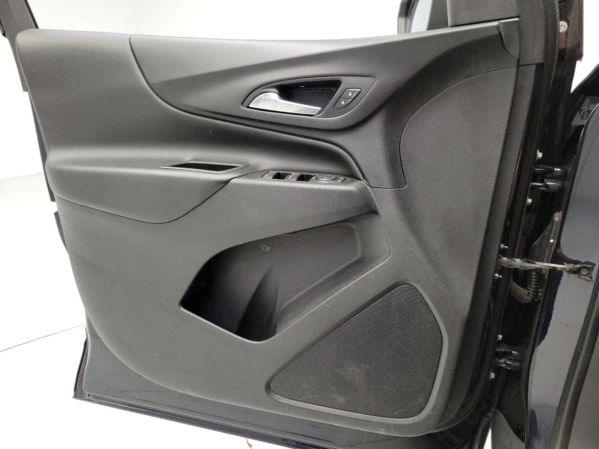 Thumbnail: 2021 Chevrolet Equinox - 12