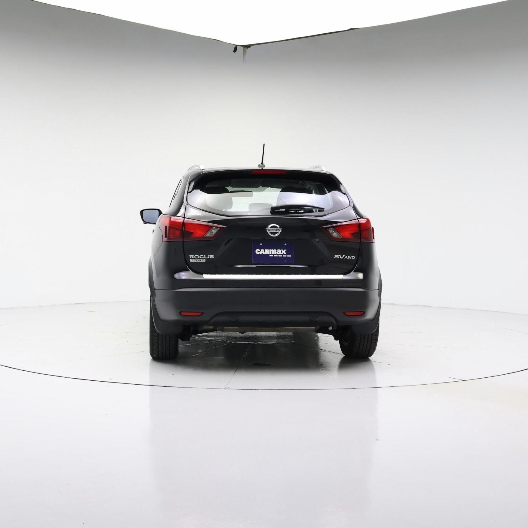 Thumbnail: 2017 Nissan Rogue Sport - 6
